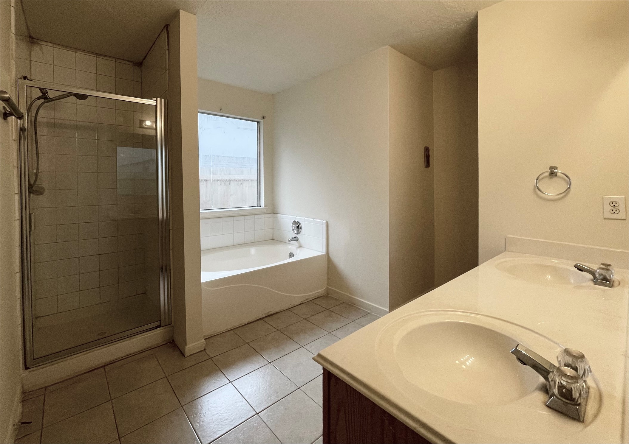 21714 Holly Leaf Court Property Photo 10