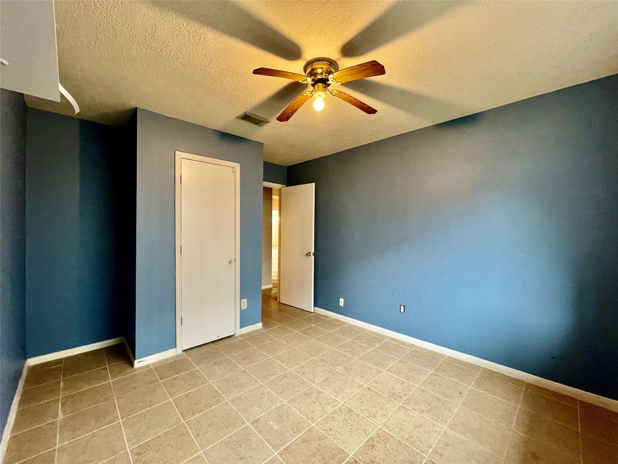 21714 Holly Leaf Court Property Photo 14