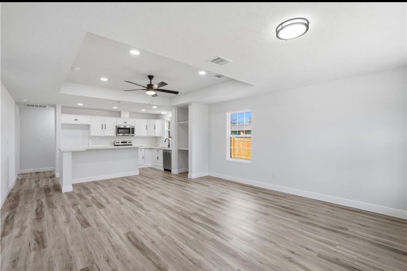 211 Moss Avenue Property Photo 3