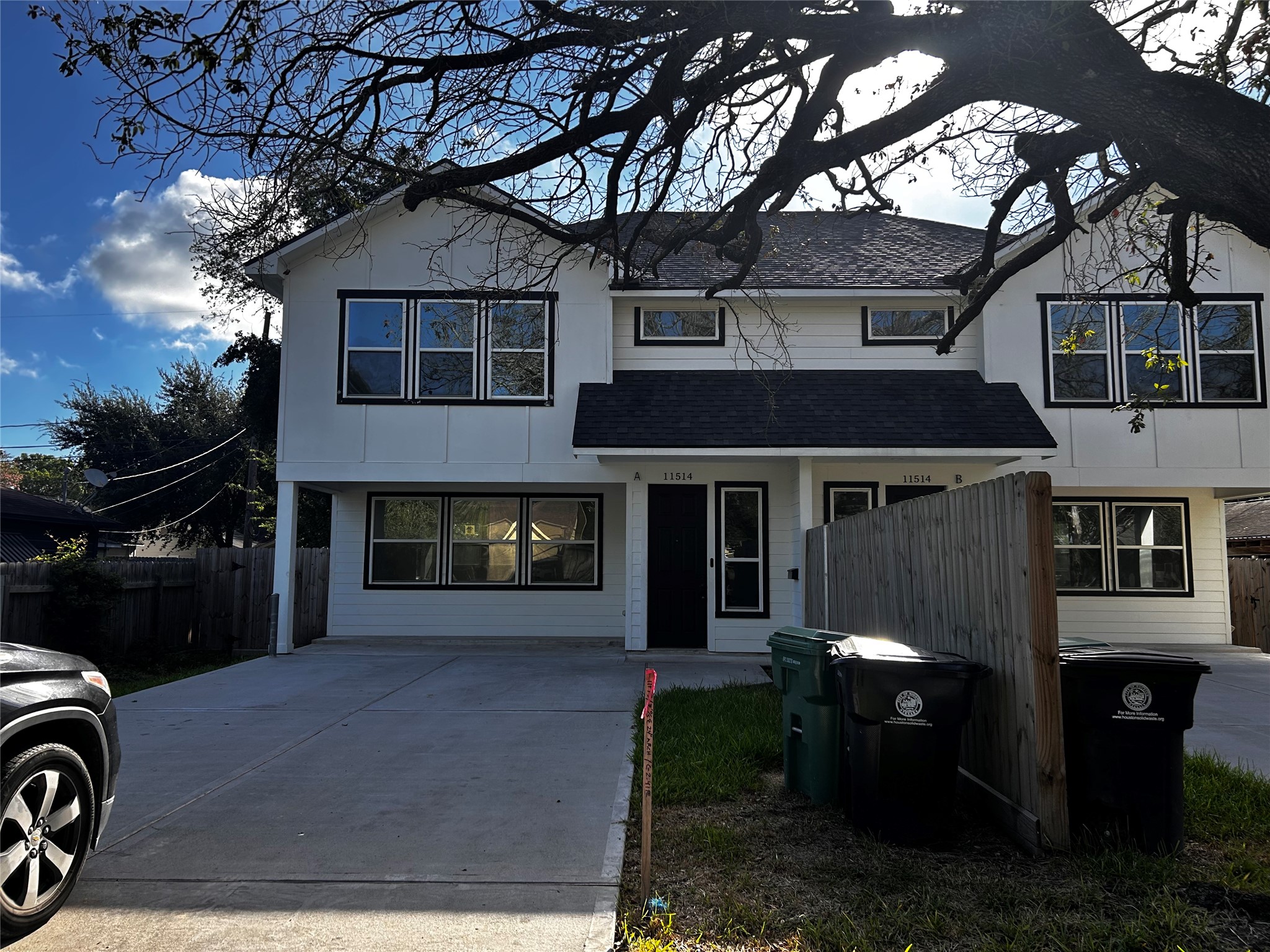 11514 Courtshire Road A Property Photo 1
