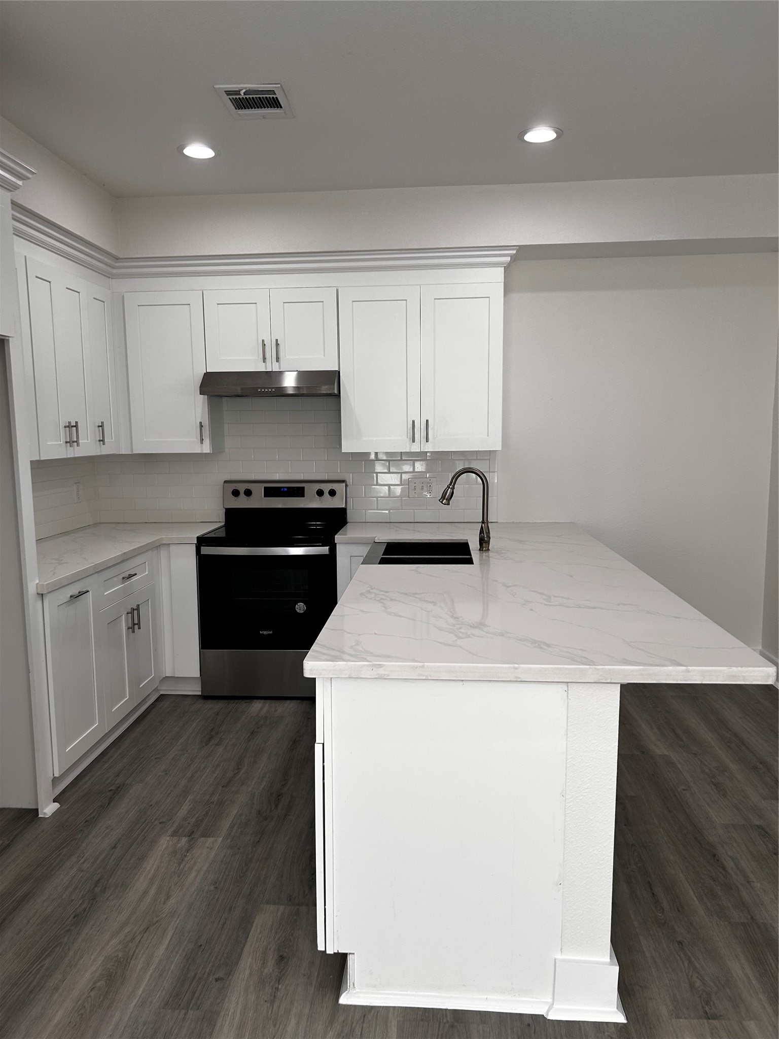 11514 Courtshire Road A Property Photo 3