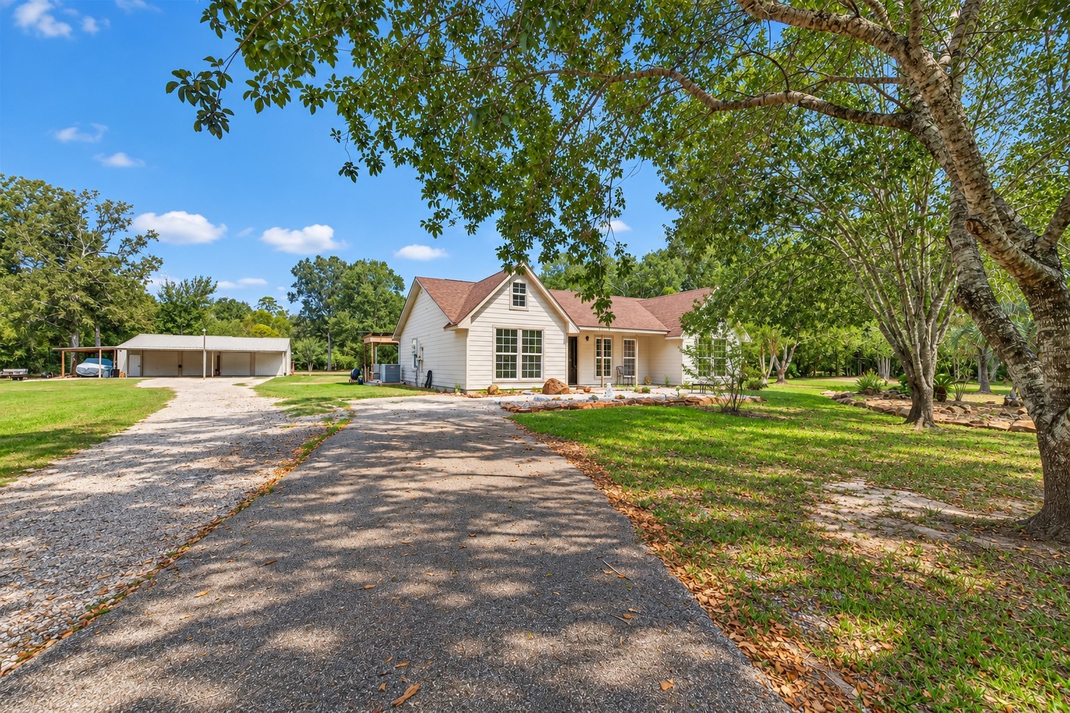 9503 Pine Road Property Photo 8