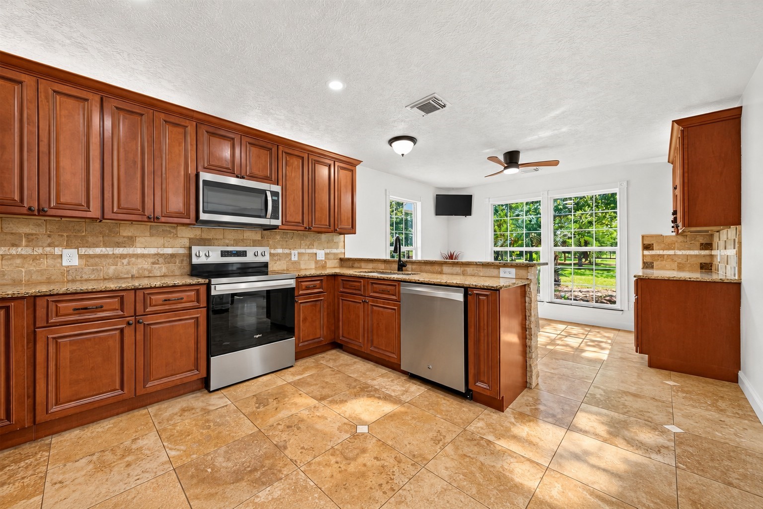 9503 Pine Road Property Photo 19