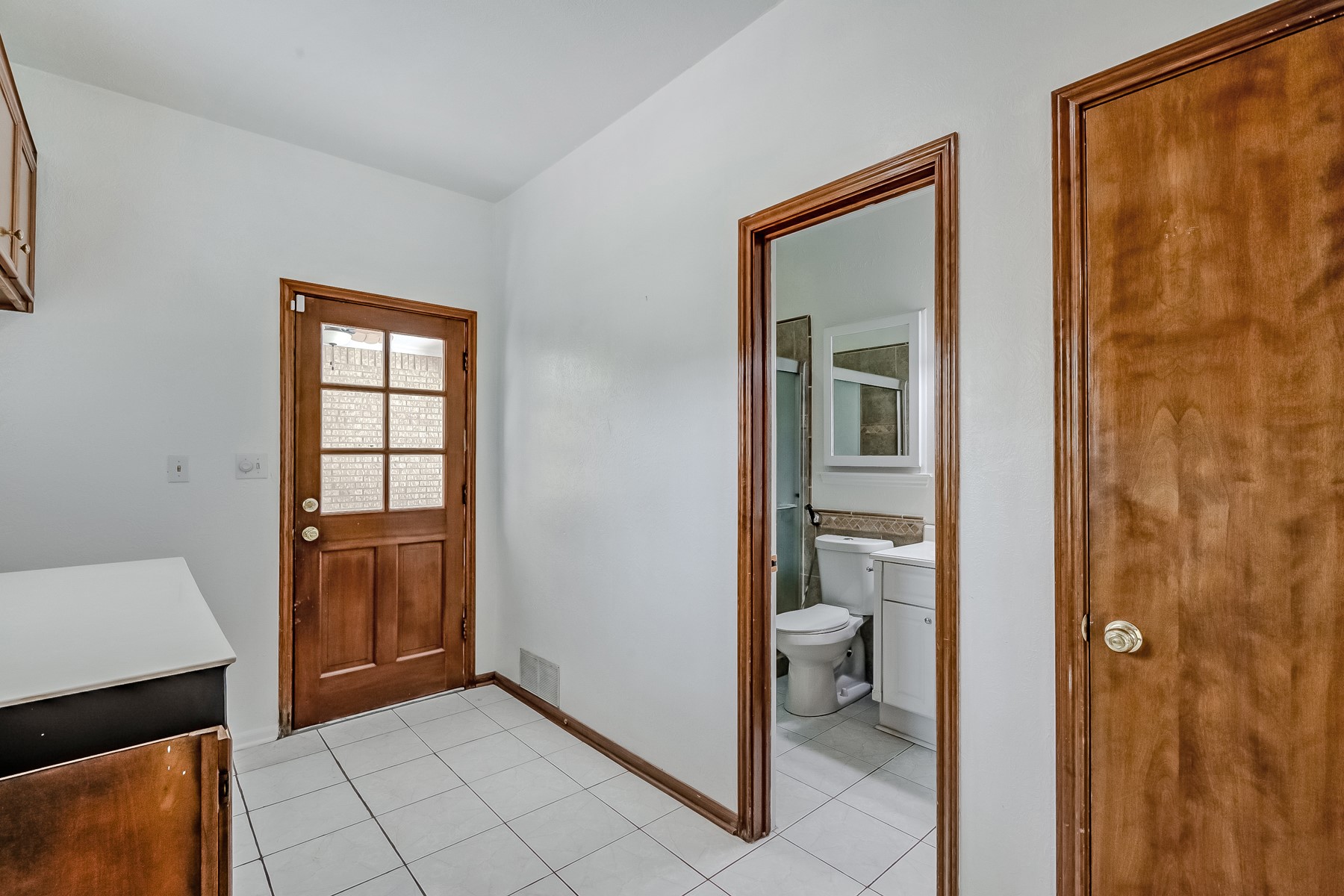 4495 Thomas Lane Property Photo 19