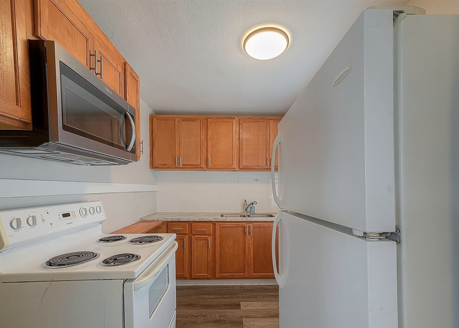 1511 Scharpe Street 3 Property Photo 4