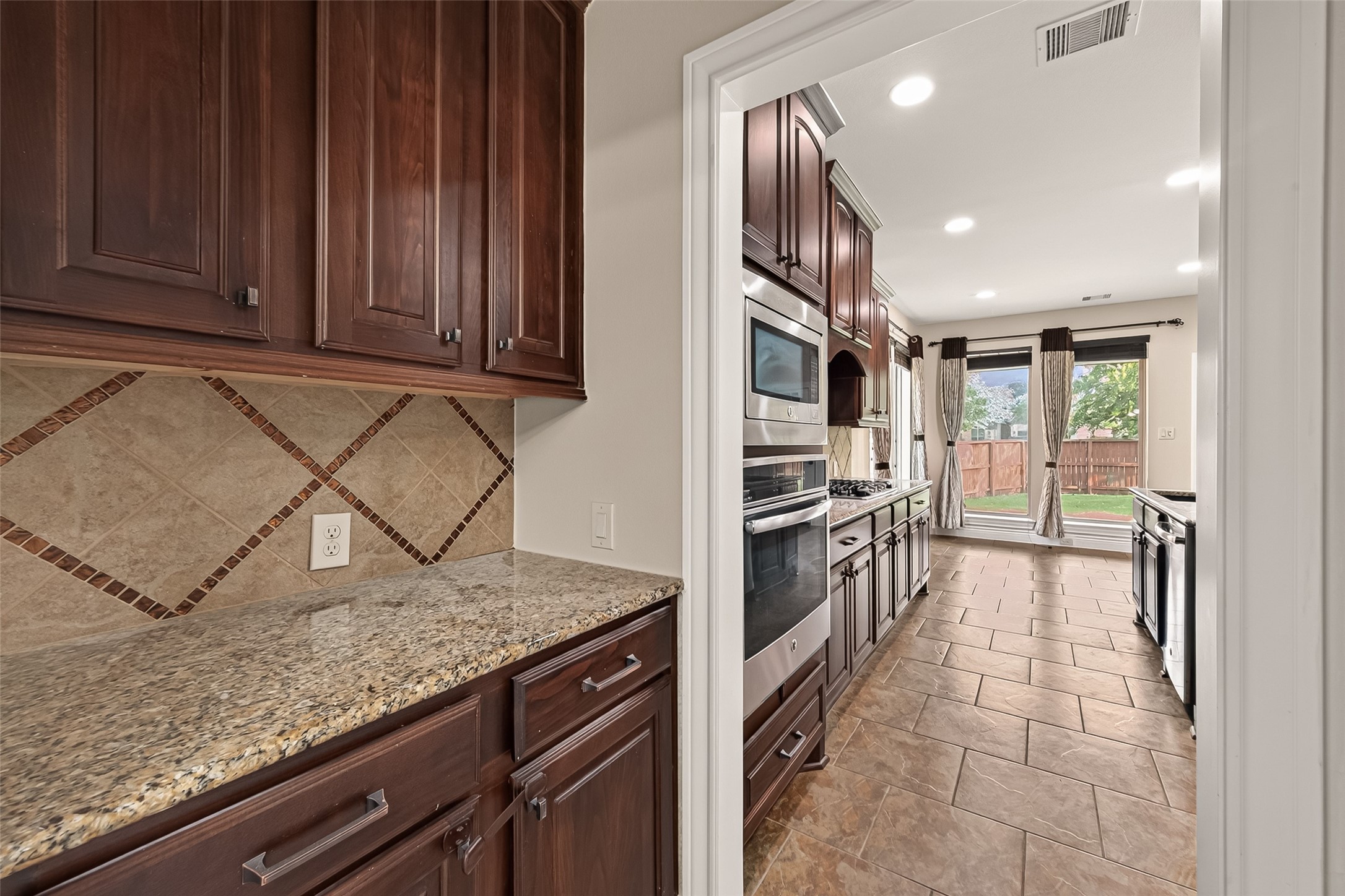 16803 Tabasso Court Property Photo 26