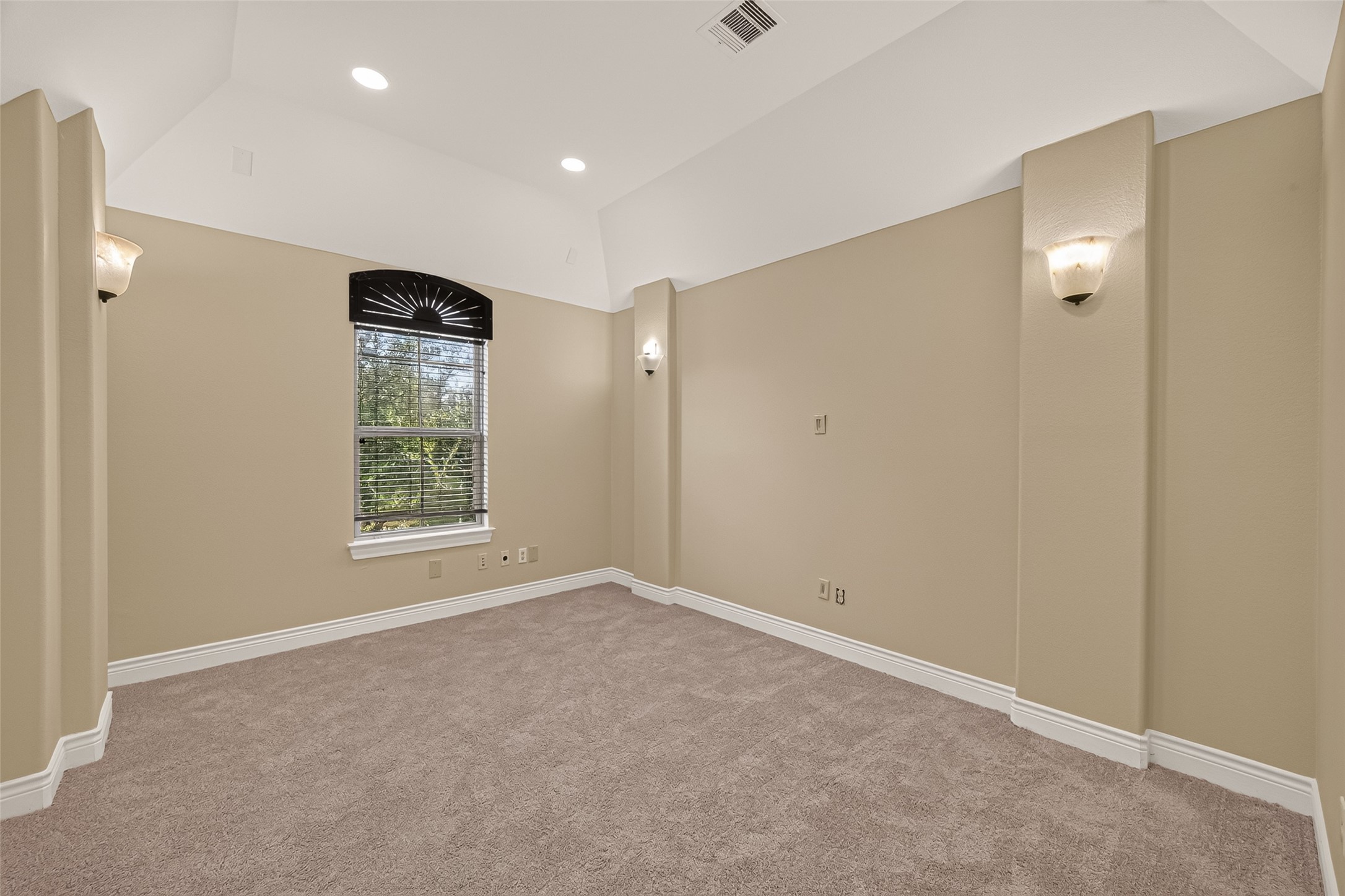 16803 Tabasso Court Property Photo 33