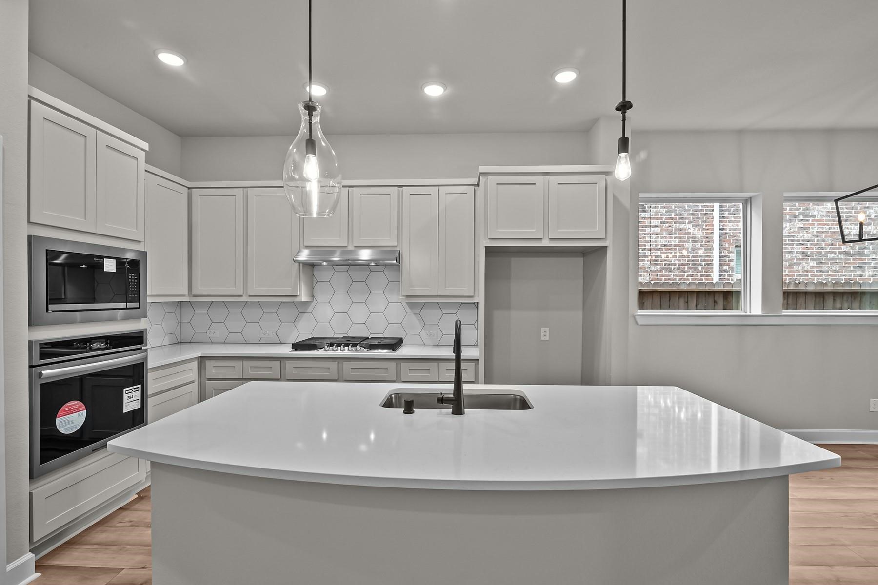 210 Ginger Street Property Photo 10