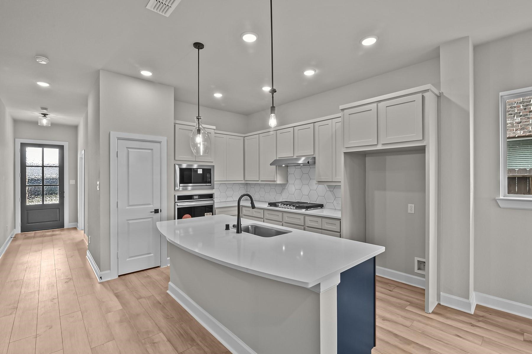 210 Ginger Street Property Photo 11