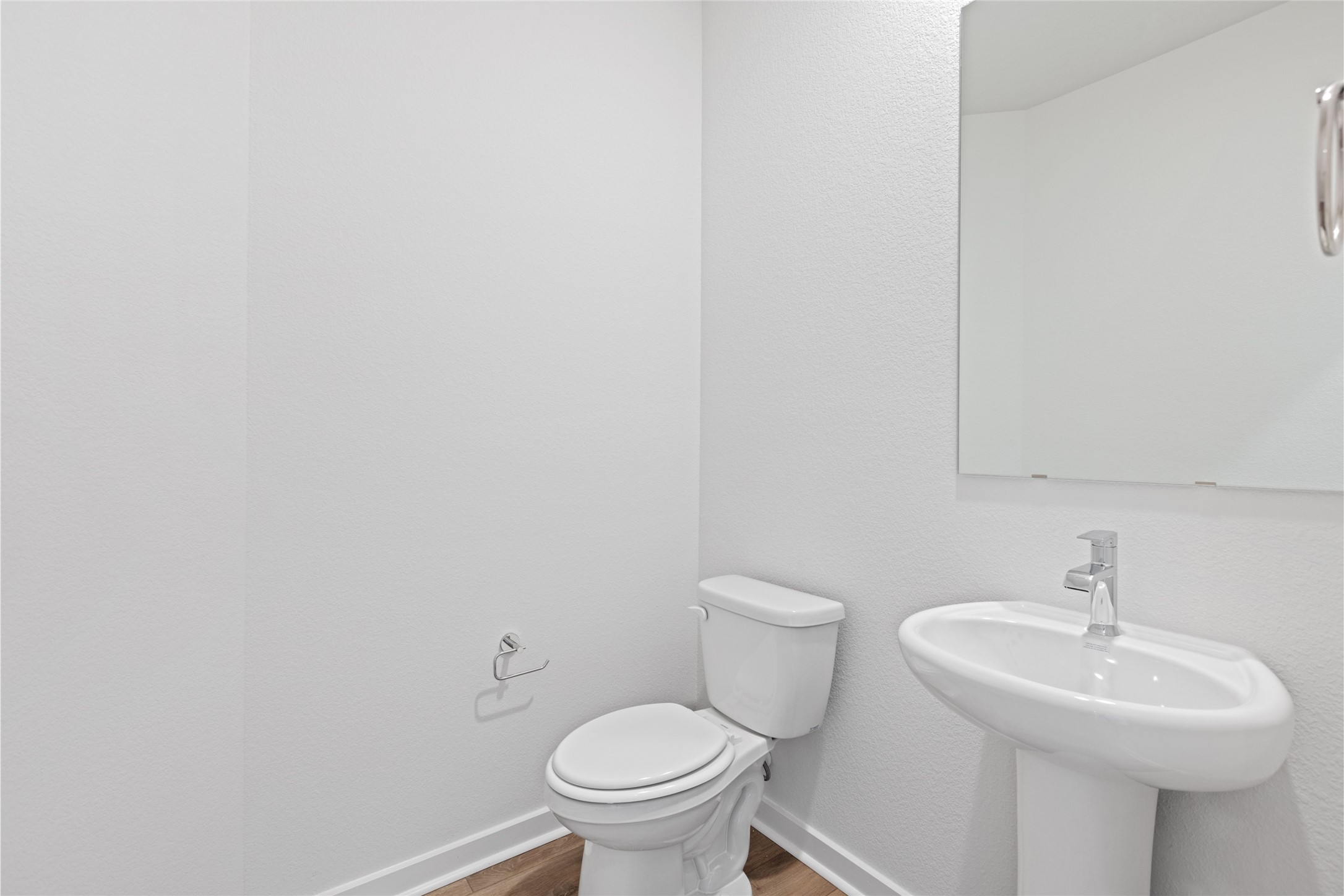 3033 Dovedale Street Property Photo 9