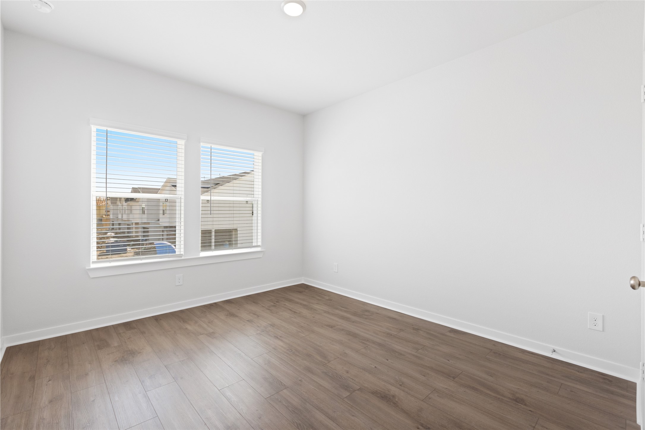 3033 Dovedale Street Property Photo 20