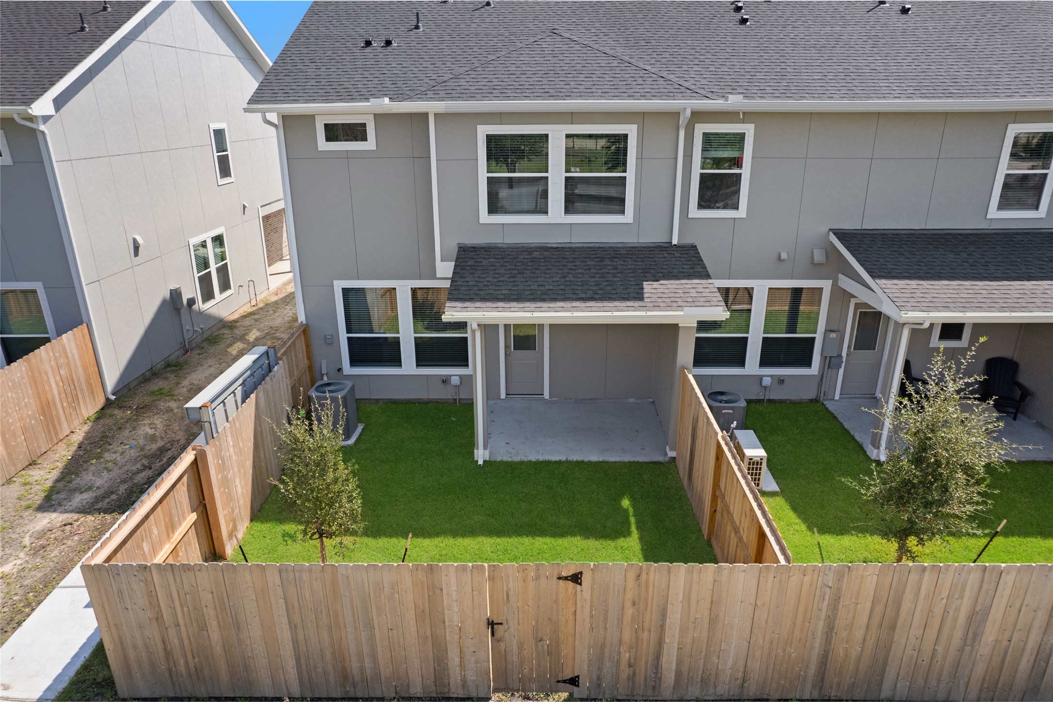 3033 Dovedale Street Property Photo 25
