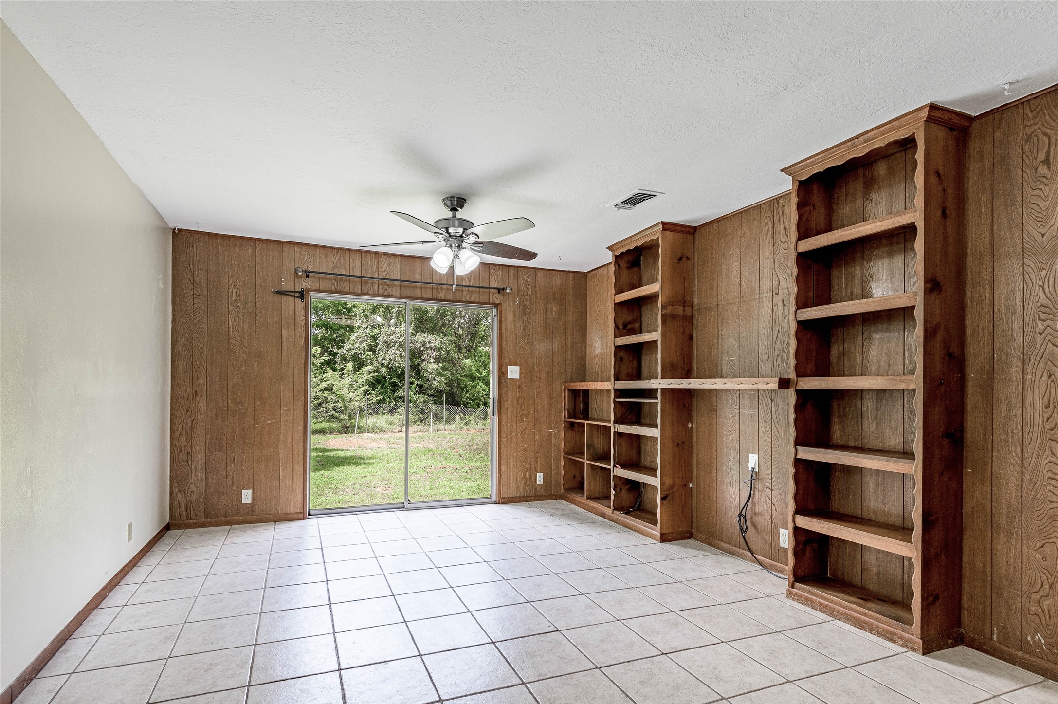 4640 Fm 1374 Road A Property Photo 1