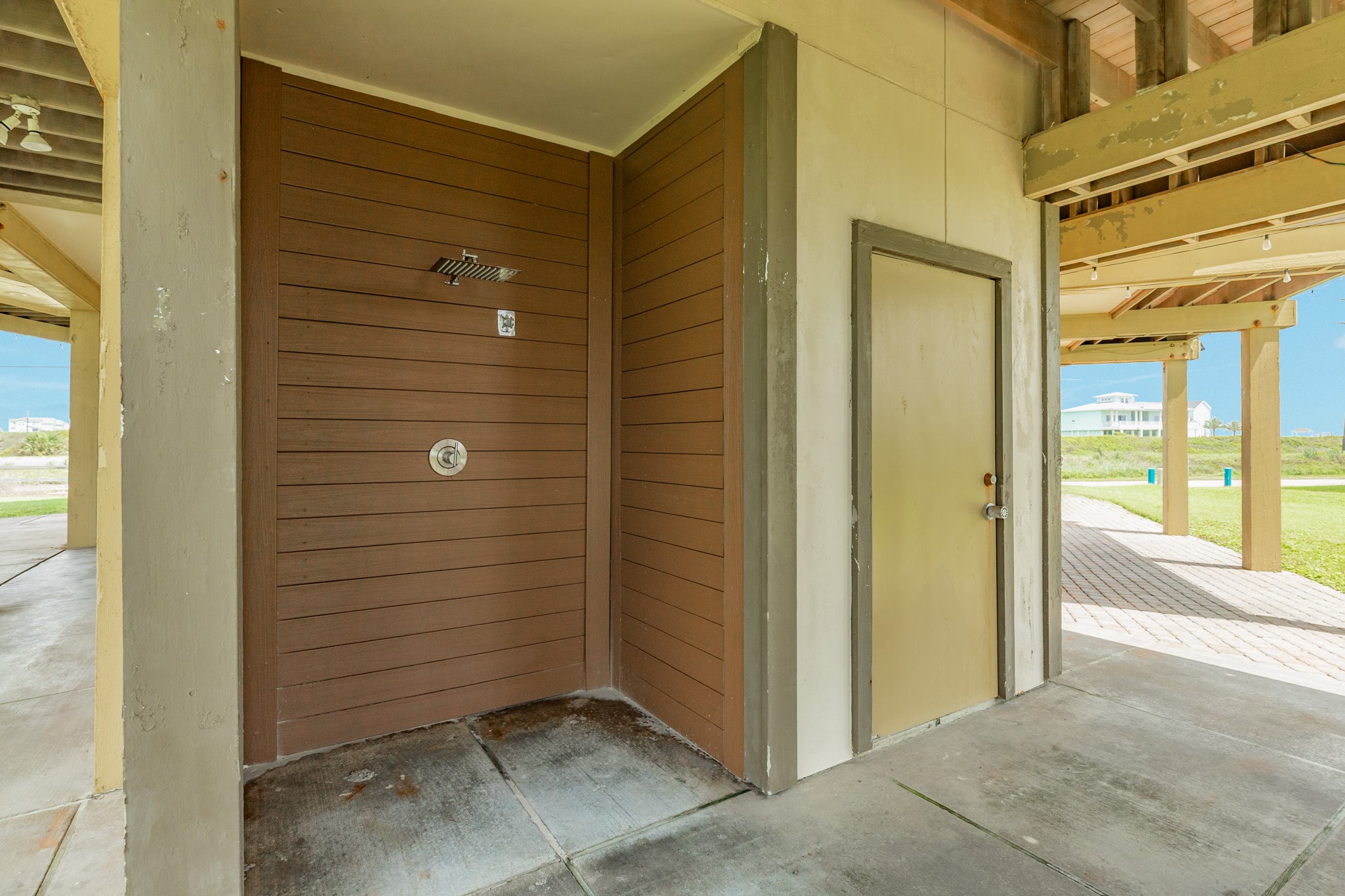21127 W Sand Hill Drive Property Photo 22