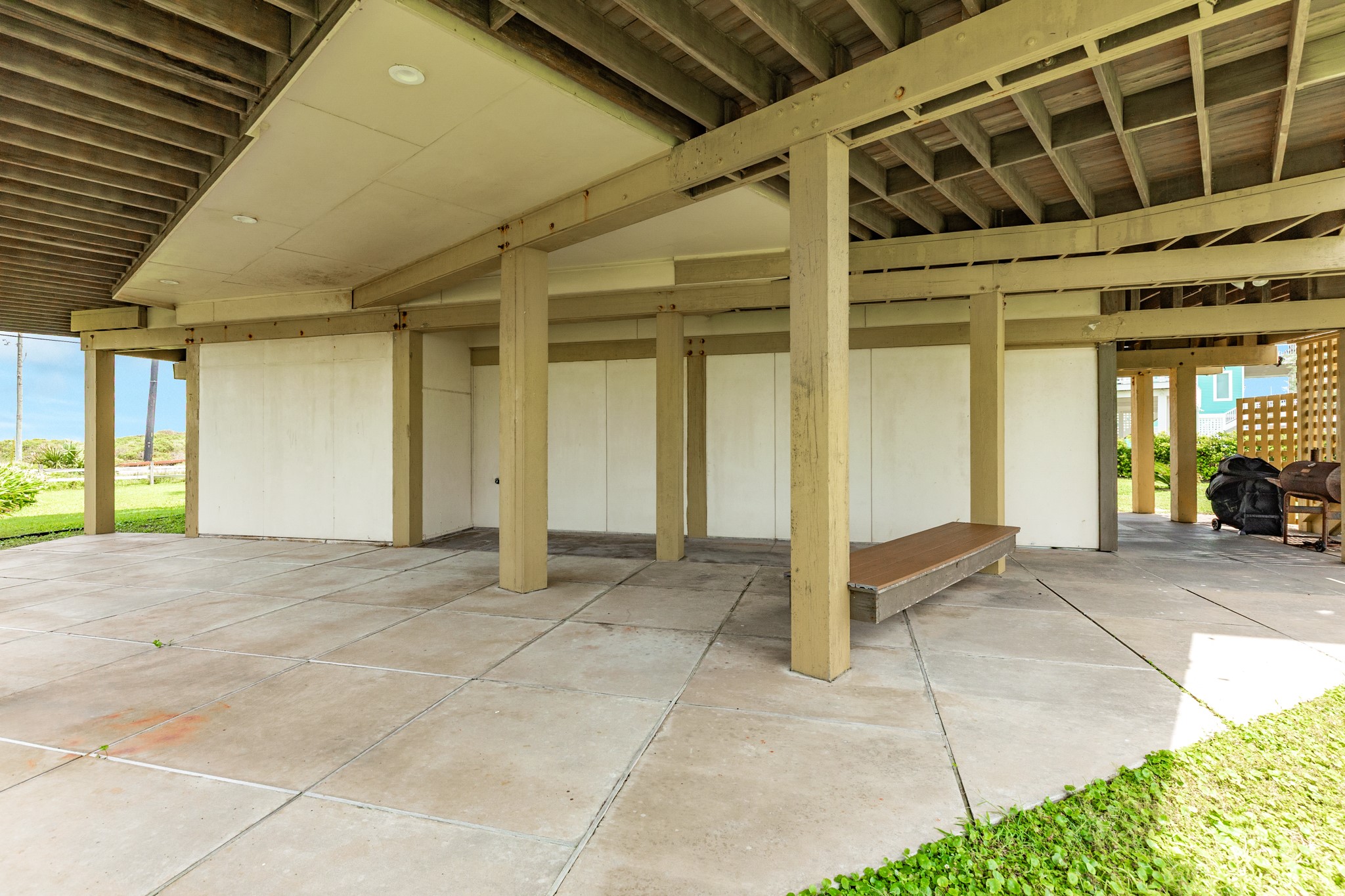 21127 W Sand Hill Drive Property Photo 23