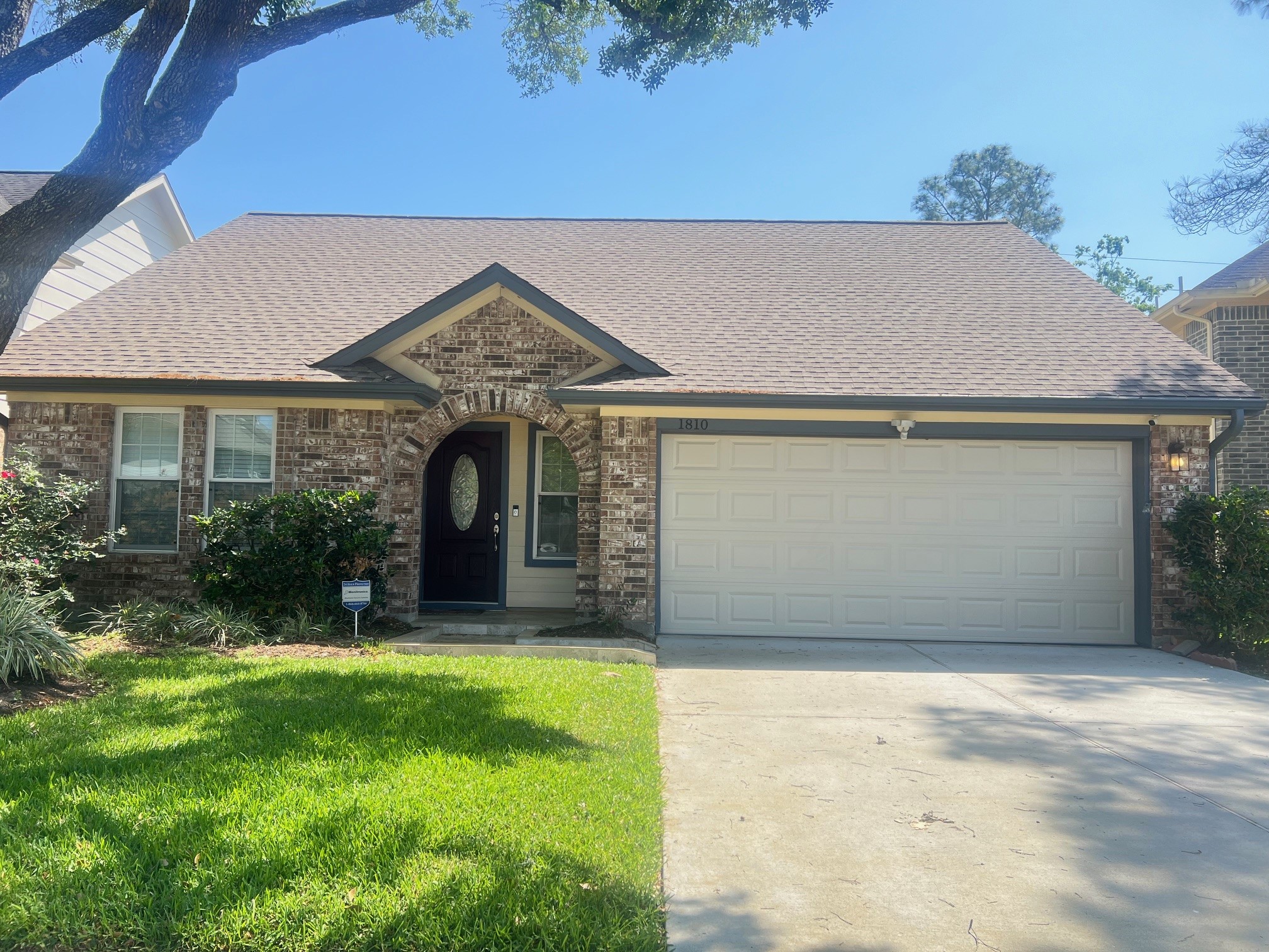 1810 Northcliff Place Property Photo