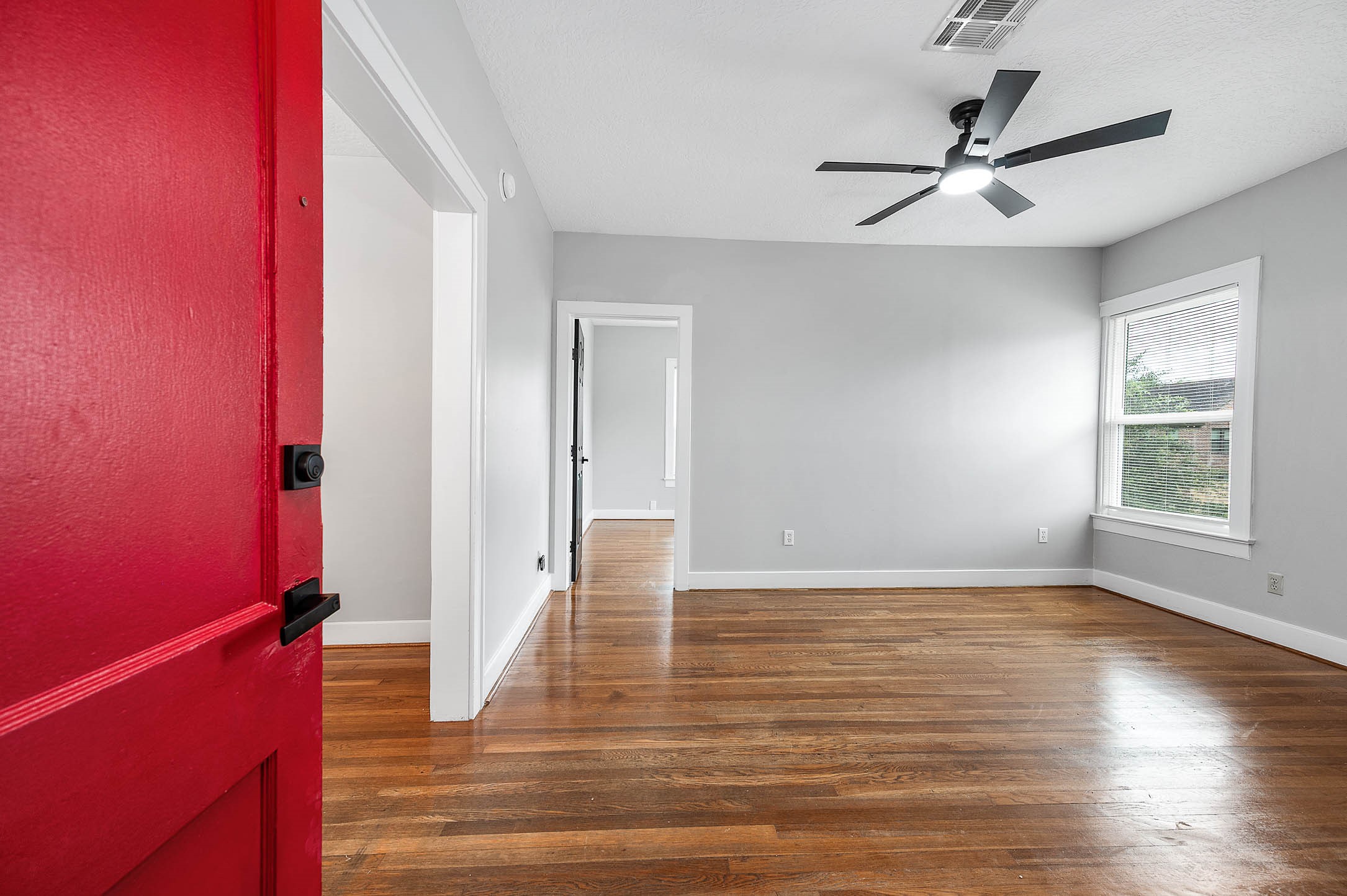 2509 Arbor Street Property Photo 5