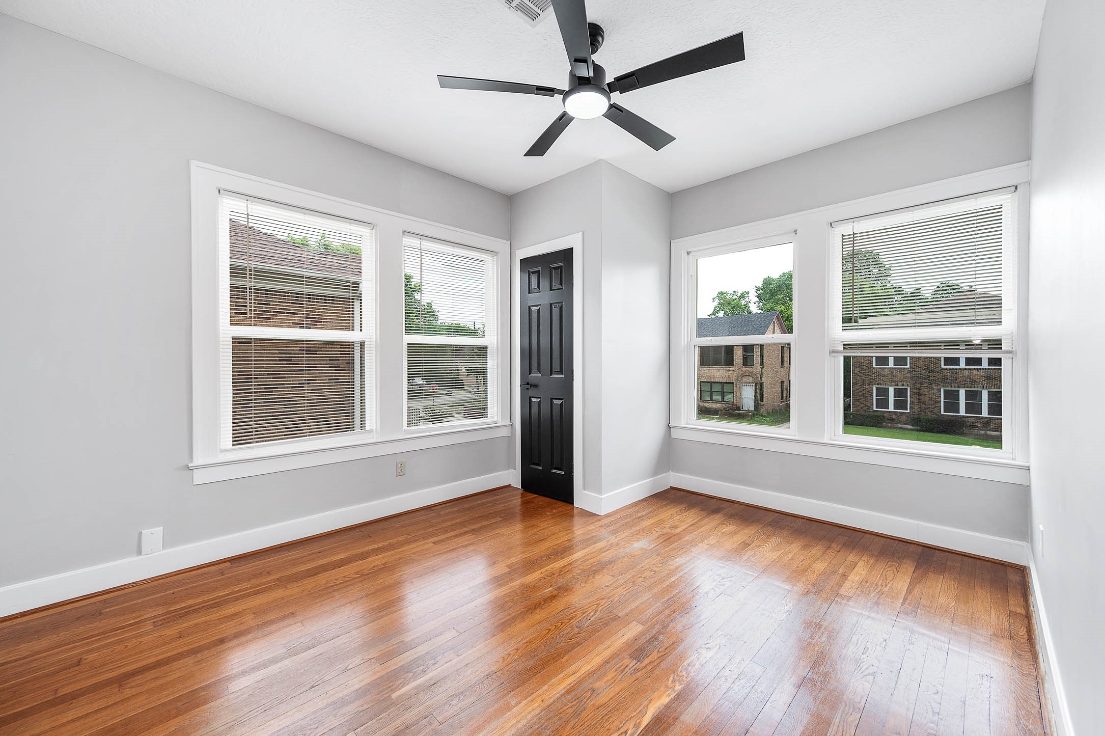2509 Arbor Street Property Photo 18