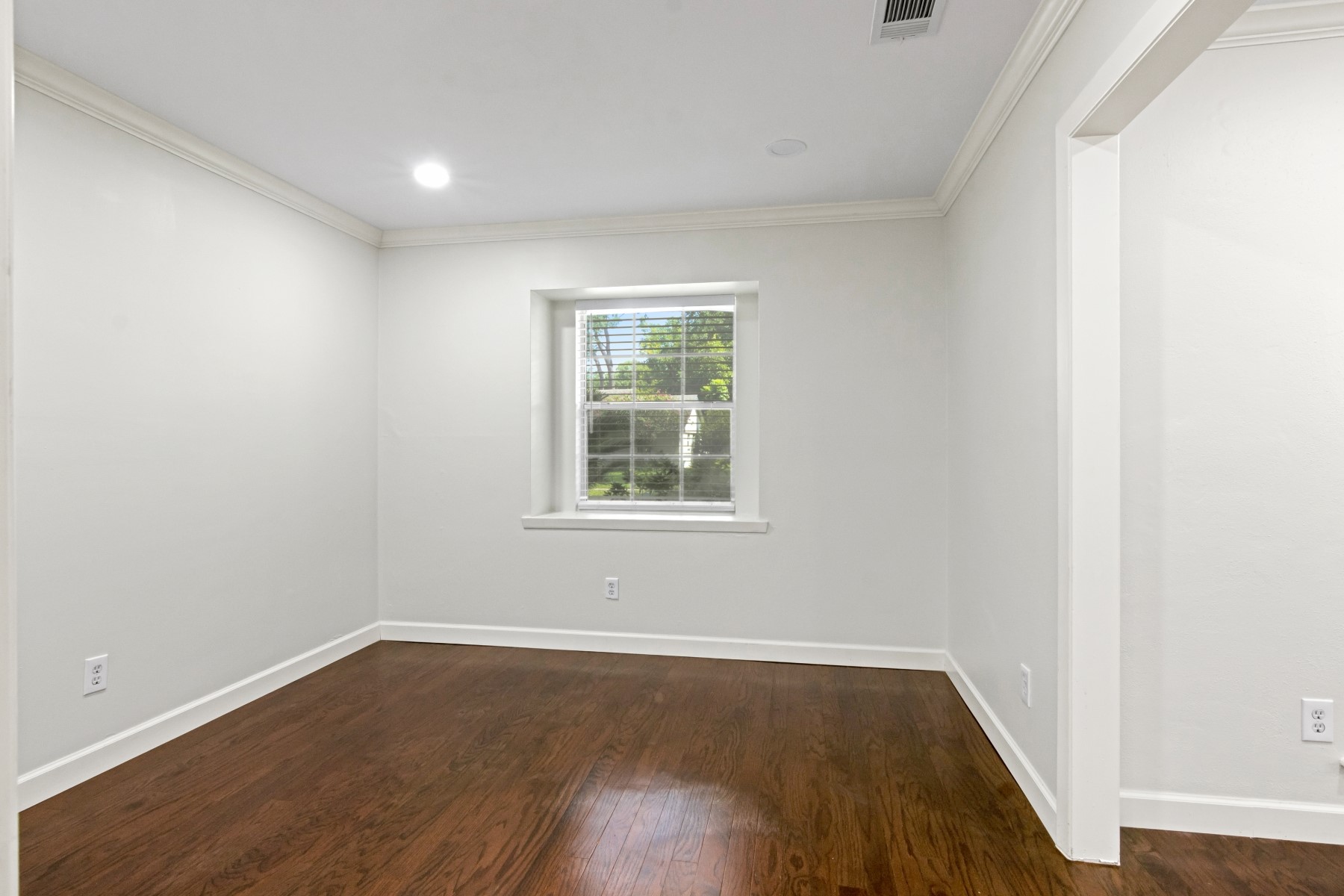 5219 Cheena Drive Property Photo 6