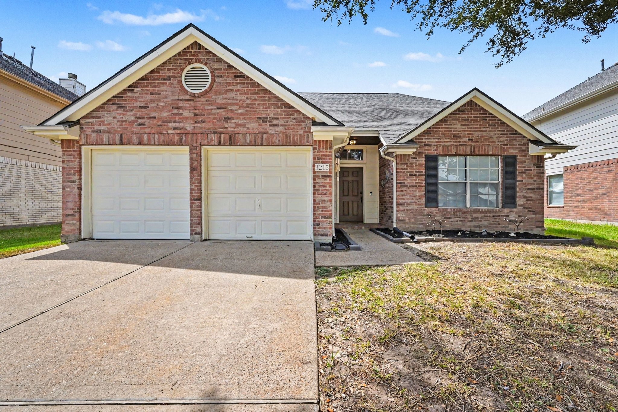 3215 Lantern Bay Lane Property Photo 1