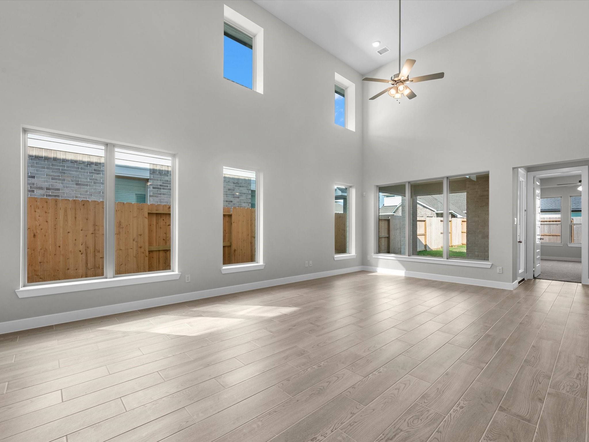 107 Candlelight Ridge Court Property Photo 6