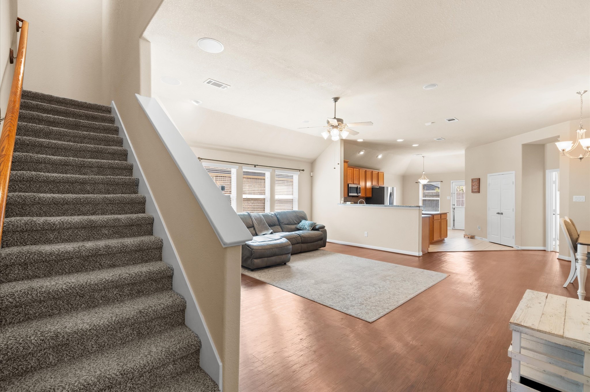 18223 Mossy Creek Lane Property Photo 3