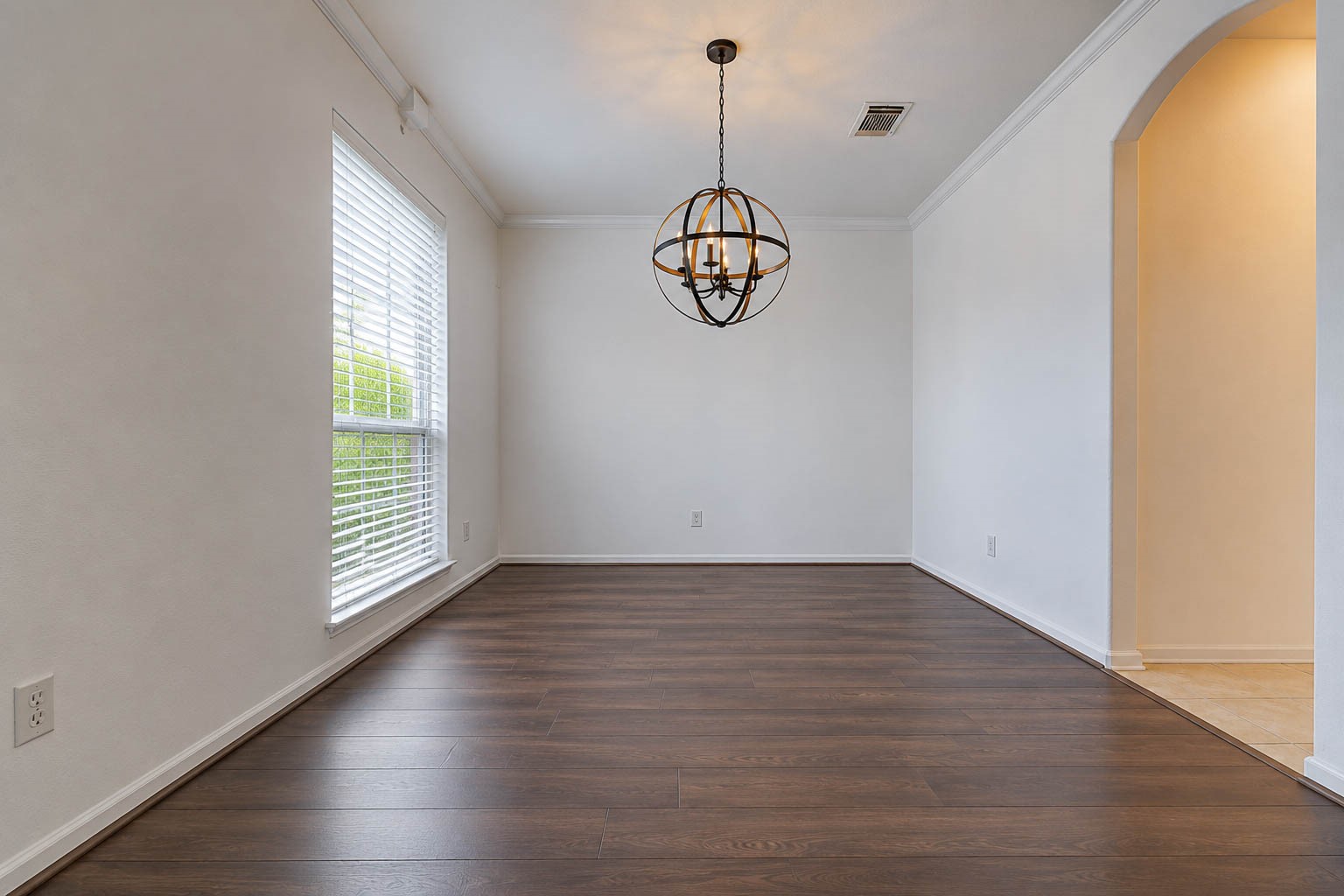 1802 Oak Lodge Drive Property Photo 3