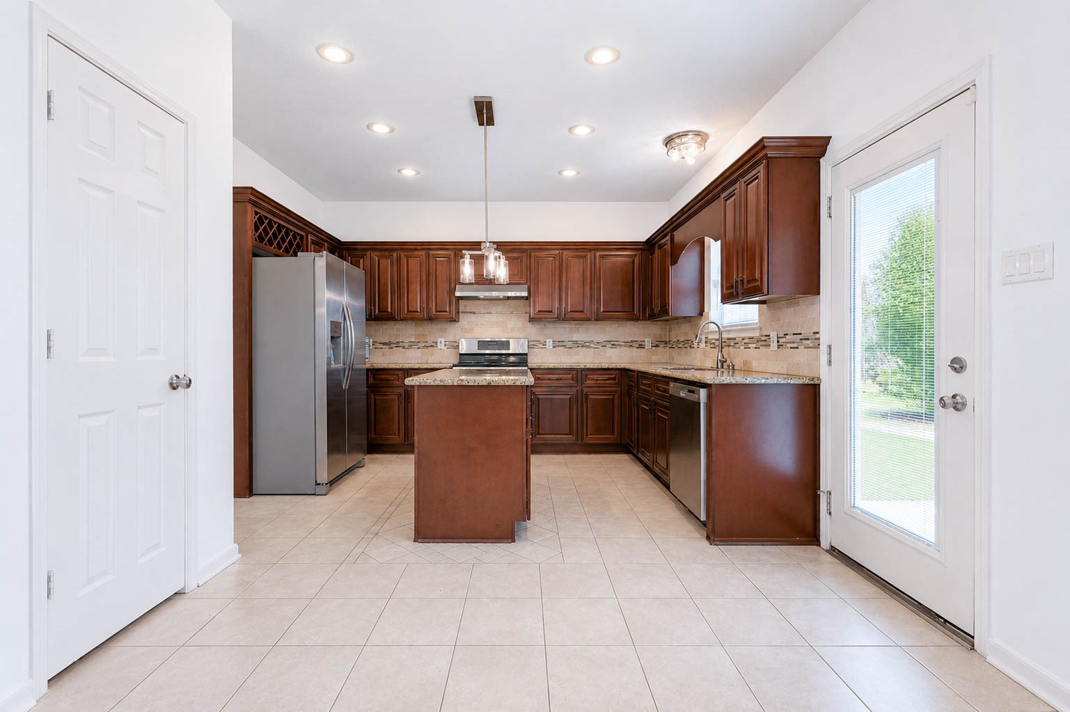 1802 Oak Lodge Drive Property Photo 6