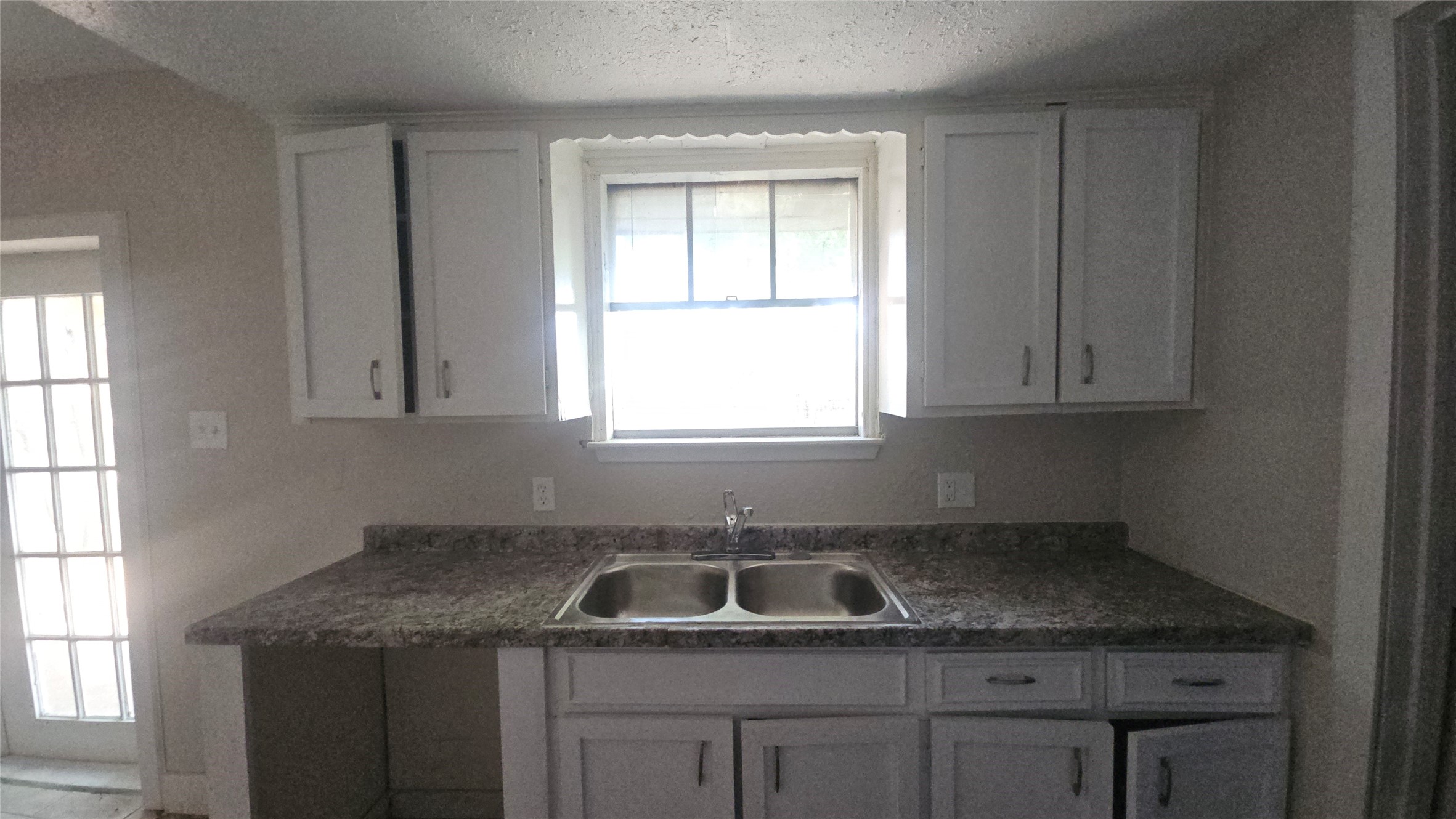 4502 Charriton Drive Property Photo 7