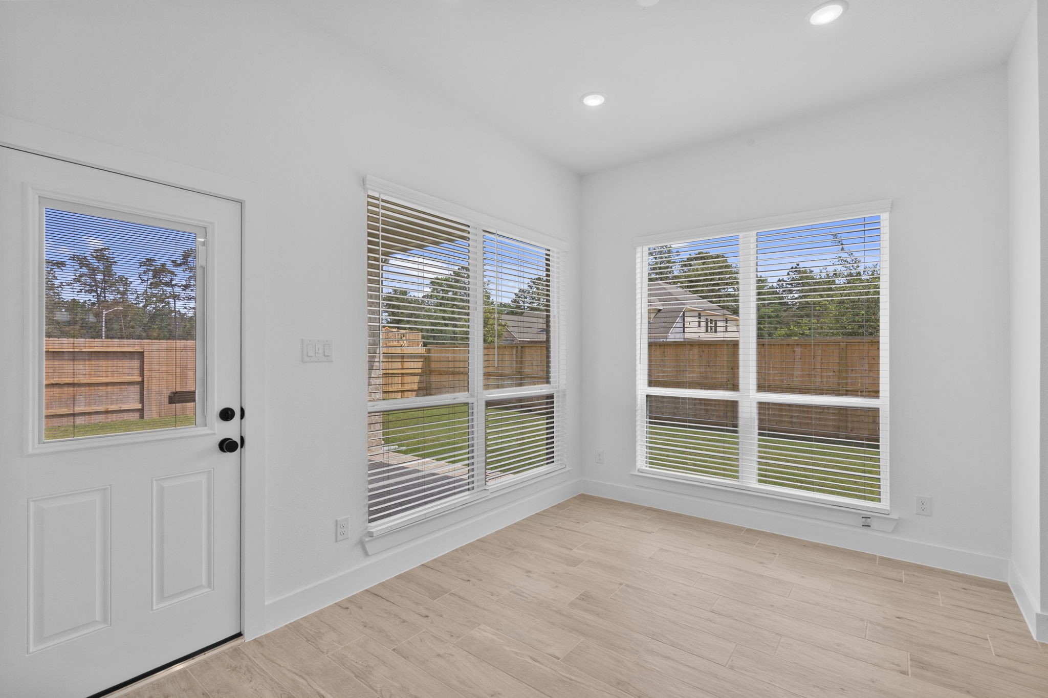 12861 Meadow Wind Way Property Photo 8
