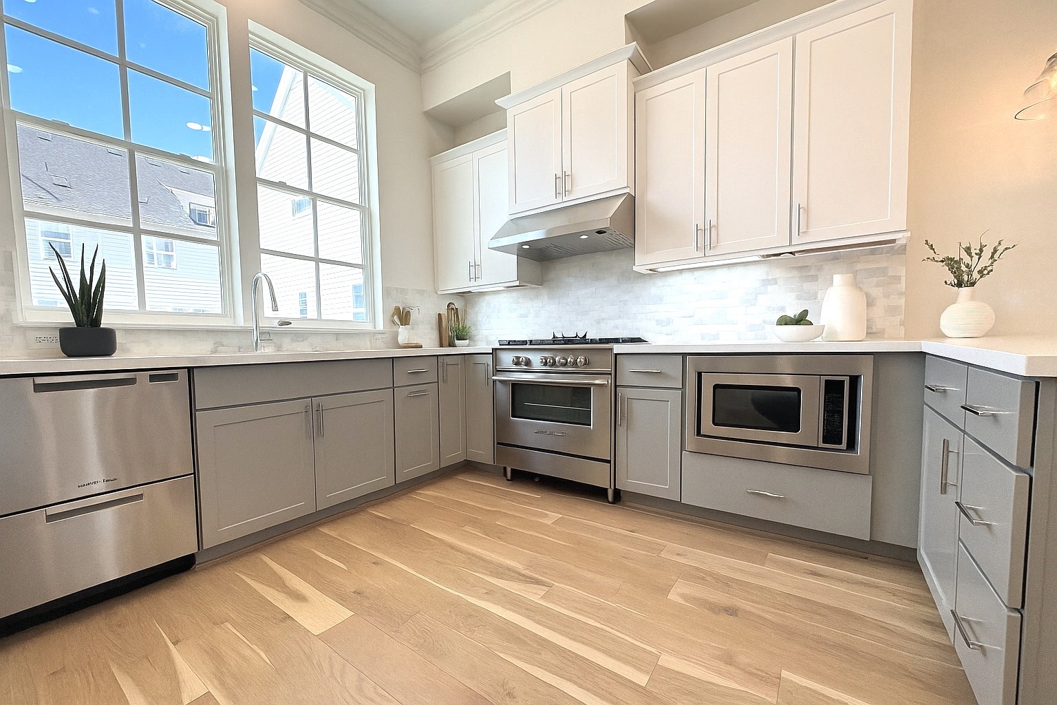 741 Bringhurst Street Property Photo 3