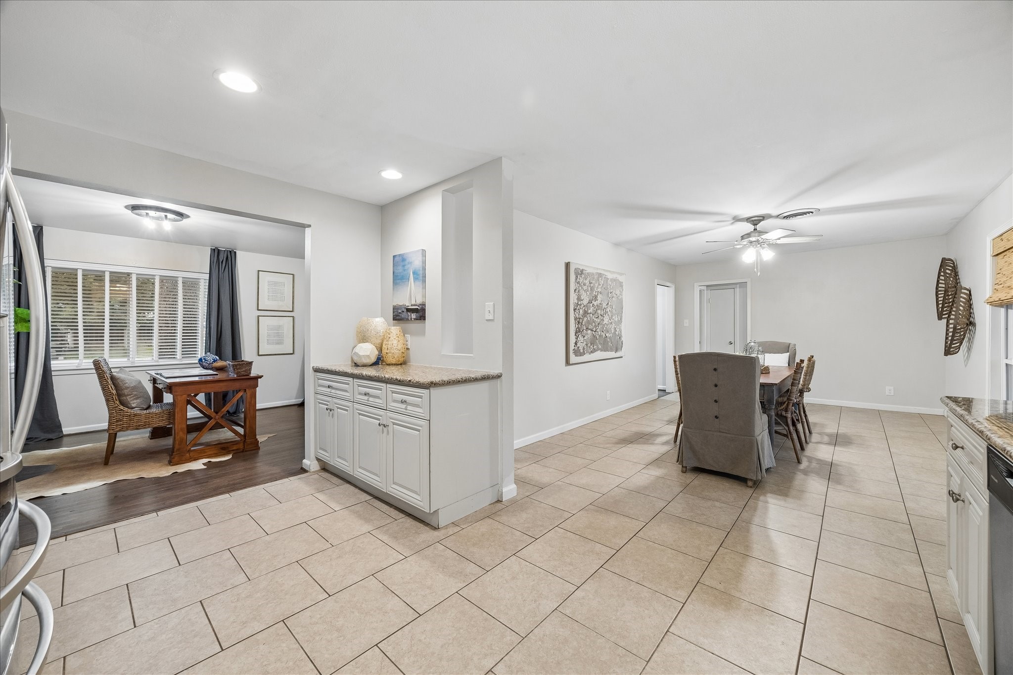8923 Blankenship Drive Property Photo 3