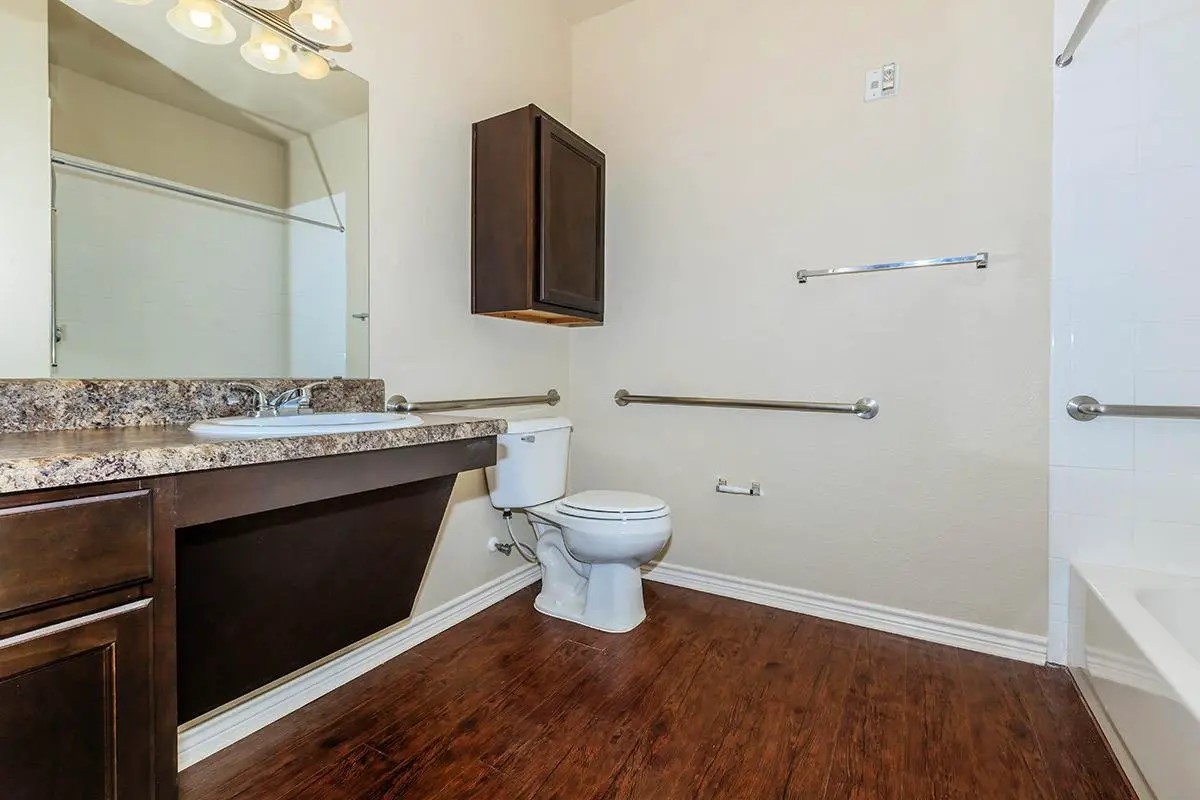 2800 Rodeo Rd Property Photo 5