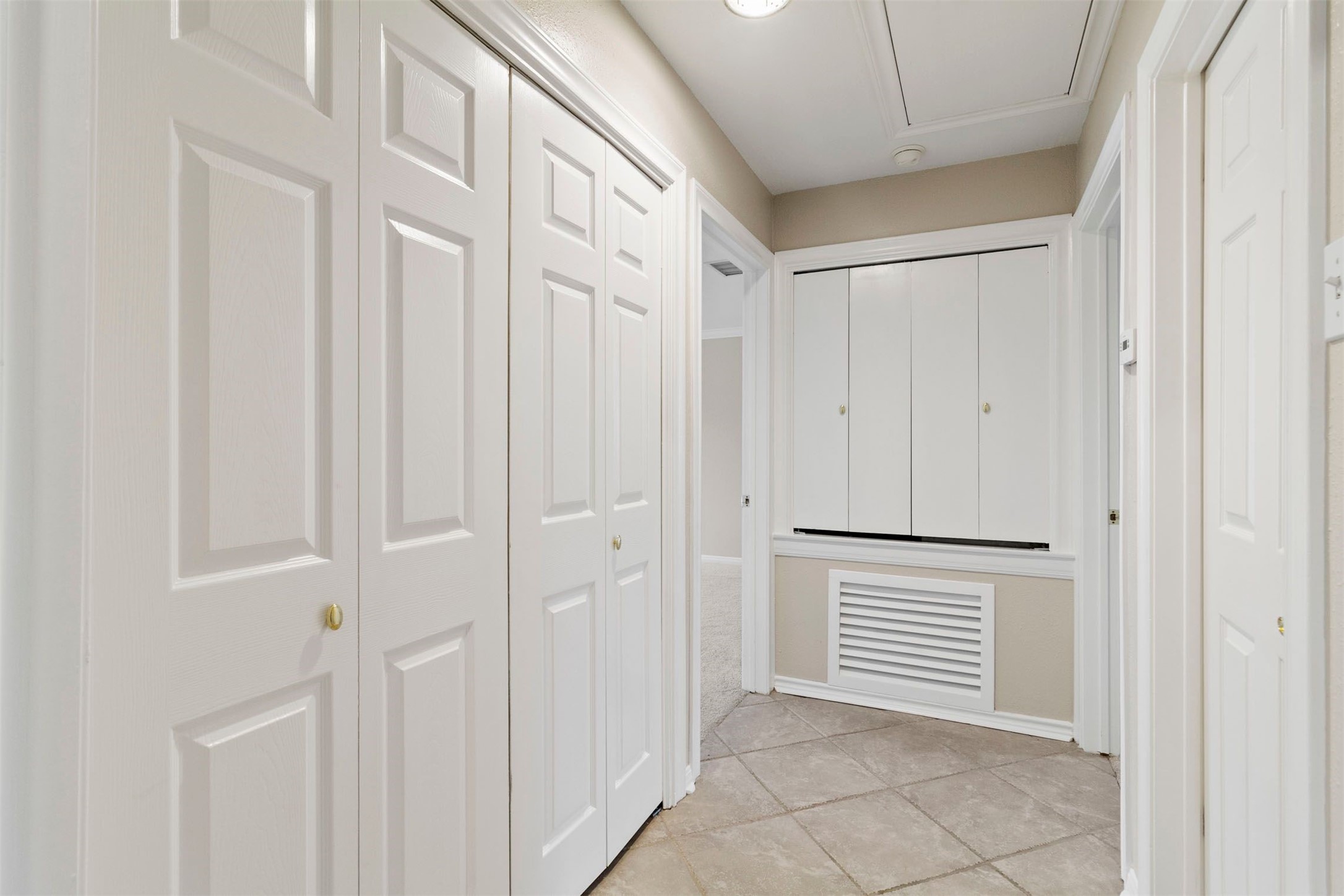 1042 Augusta Drive 1042 Property Photo 13