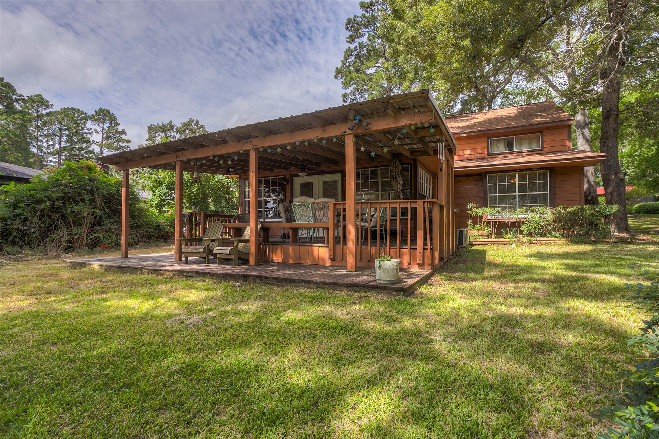 130 S Oak Bluff Drive Property Photo 1
