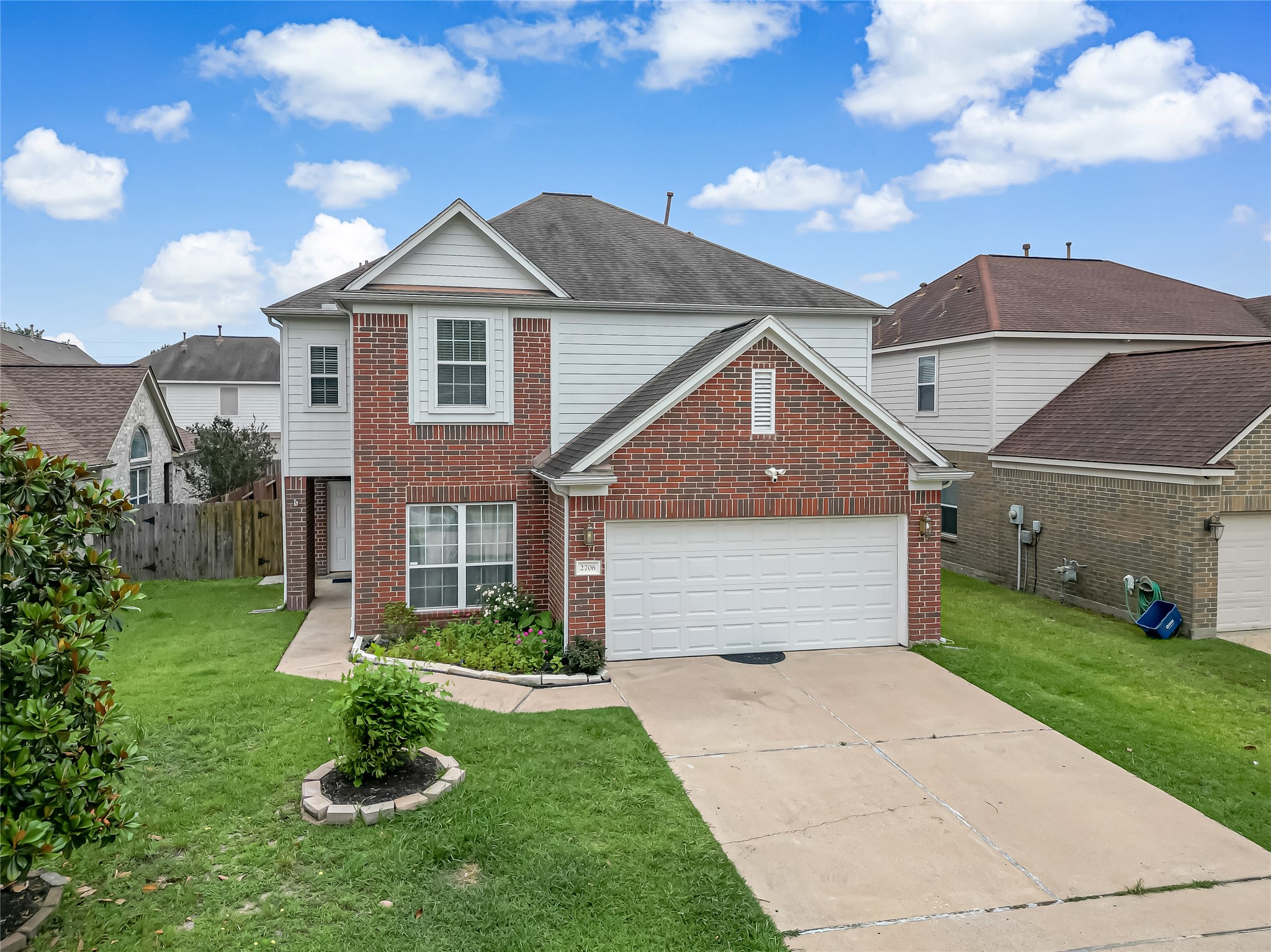 2706 Oak Ridge Park Drive Property Photo