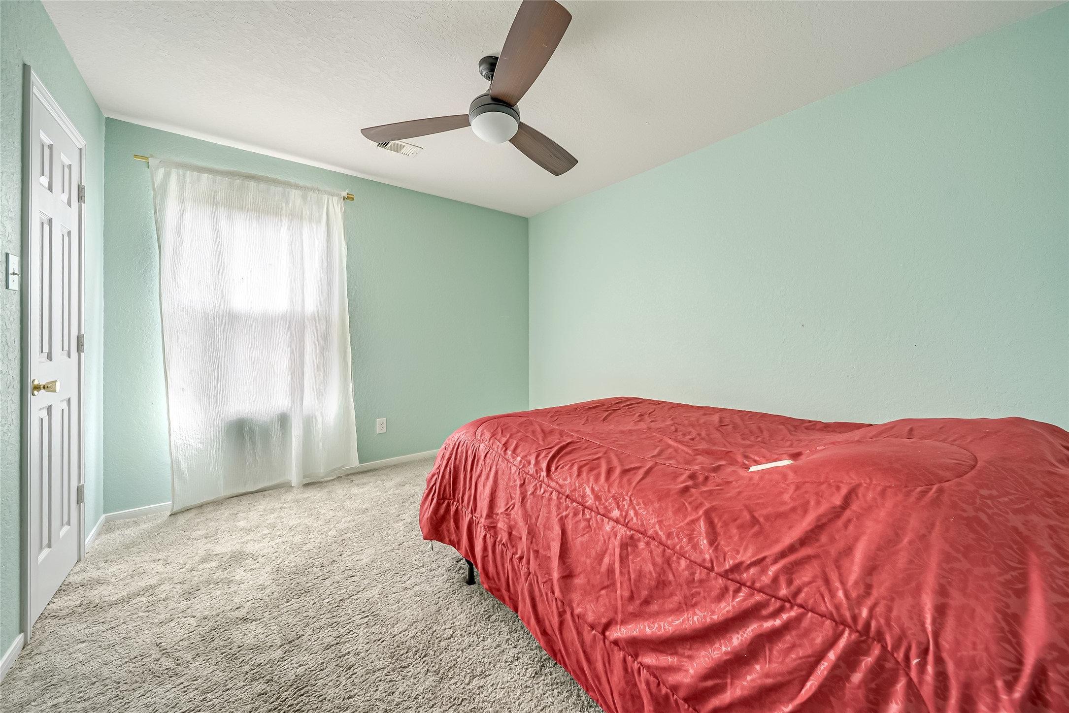 2706 Oak Ridge Park Drive Property Photo 15