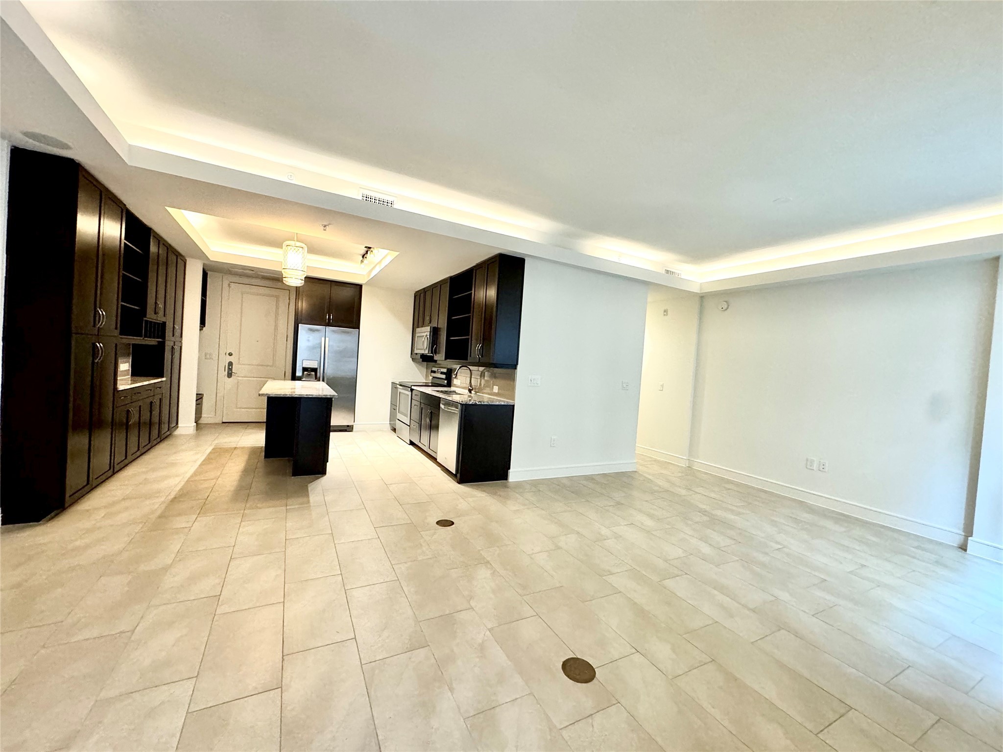 2303 Mid St Lane 110 Property Photo 2