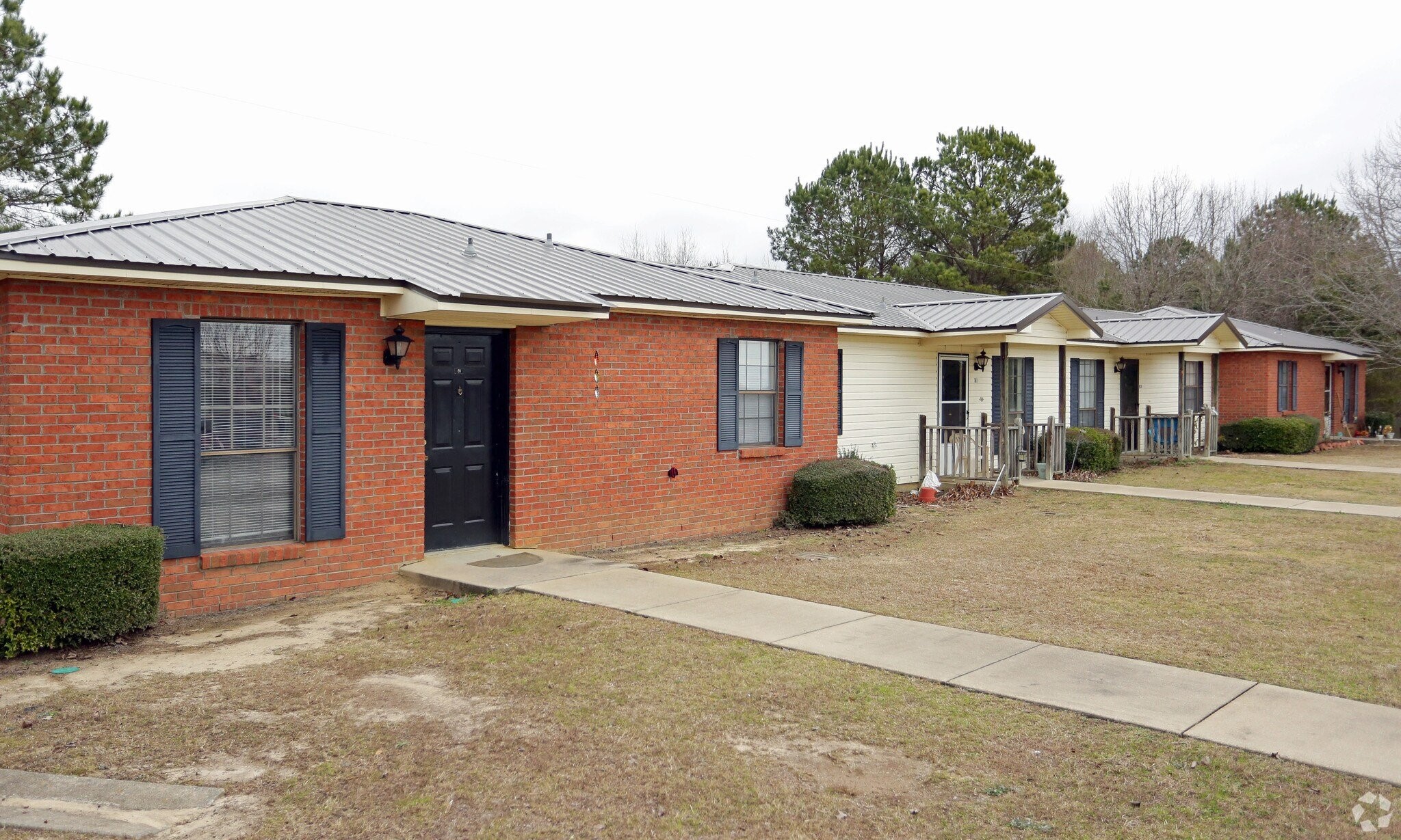 1 Rosewood Ln Property Photo 3