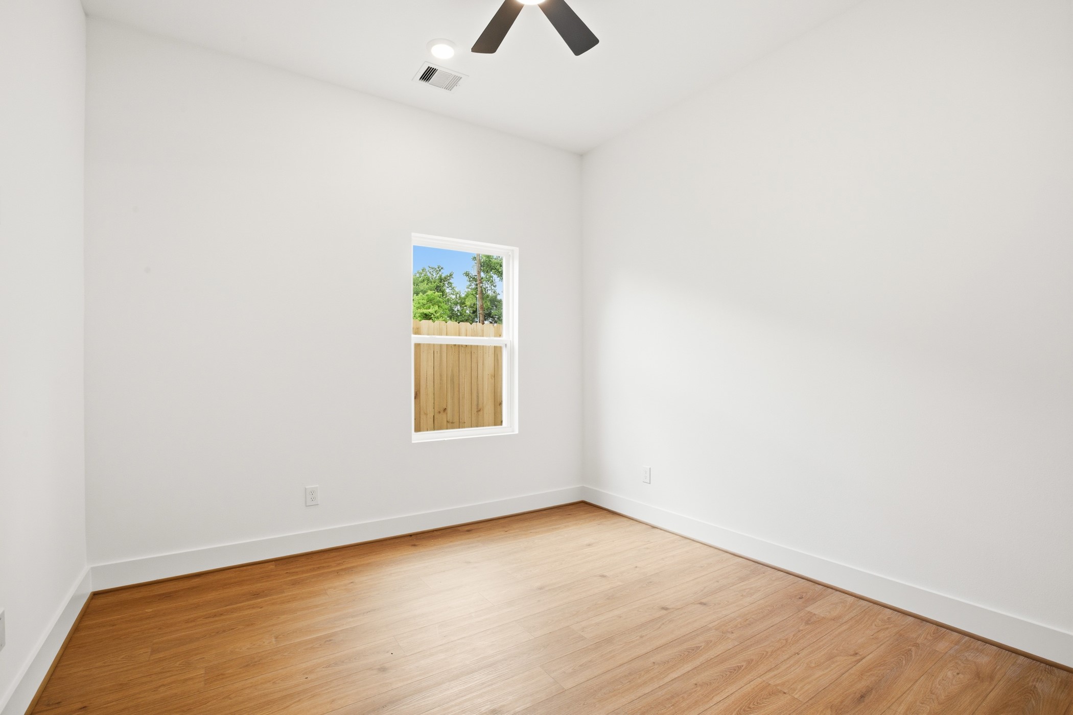 7841 Sunnyhill Street A Property Photo 25