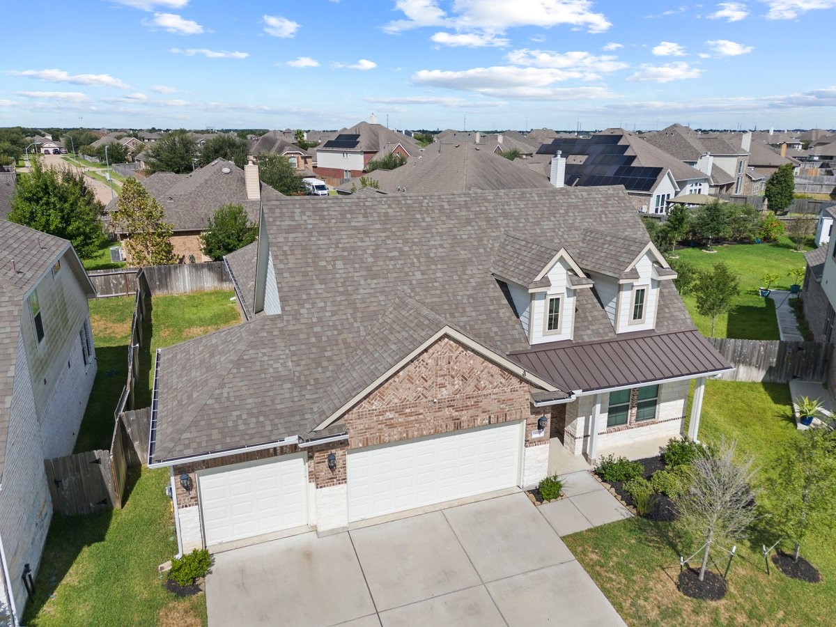 16023 Will Park Drive Property Photo 2