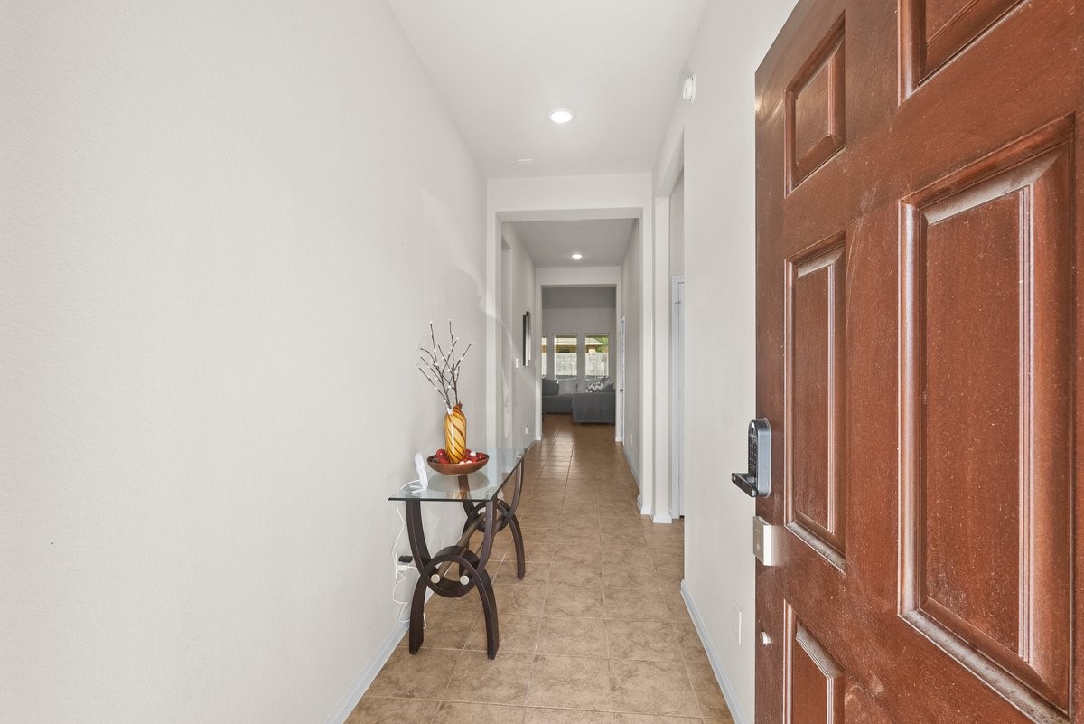 16023 Will Park Drive Property Photo 5