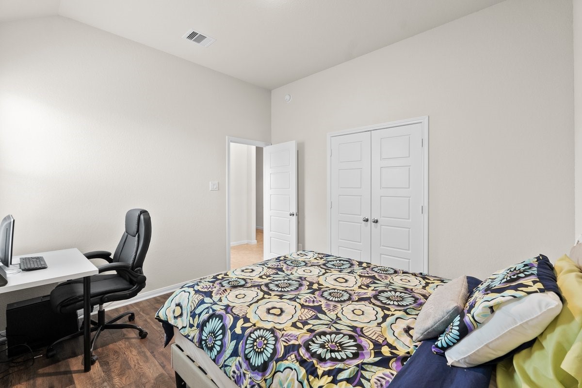 16023 Will Park Drive Property Photo 11