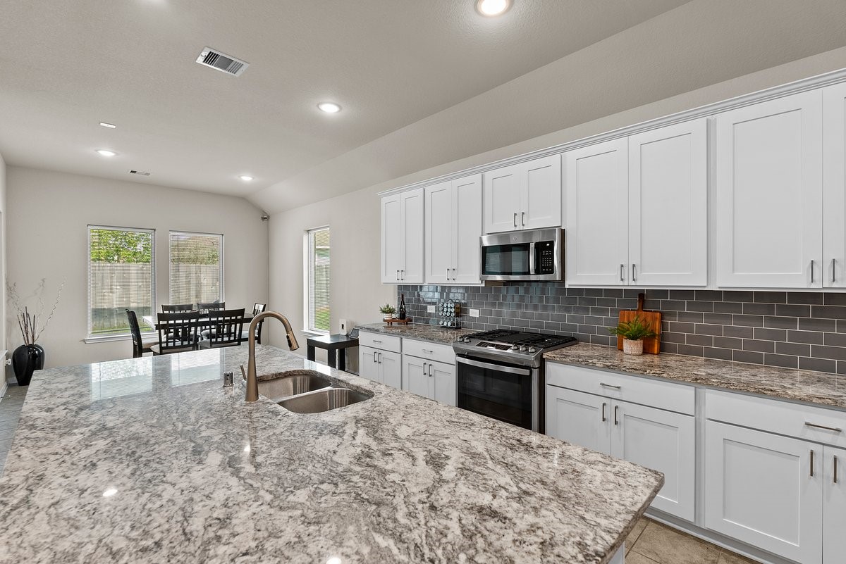16023 Will Park Drive Property Photo 15