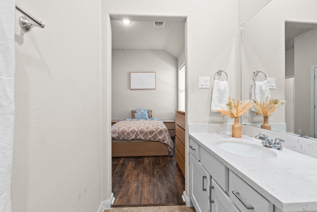 16023 Will Park Drive Property Photo 29