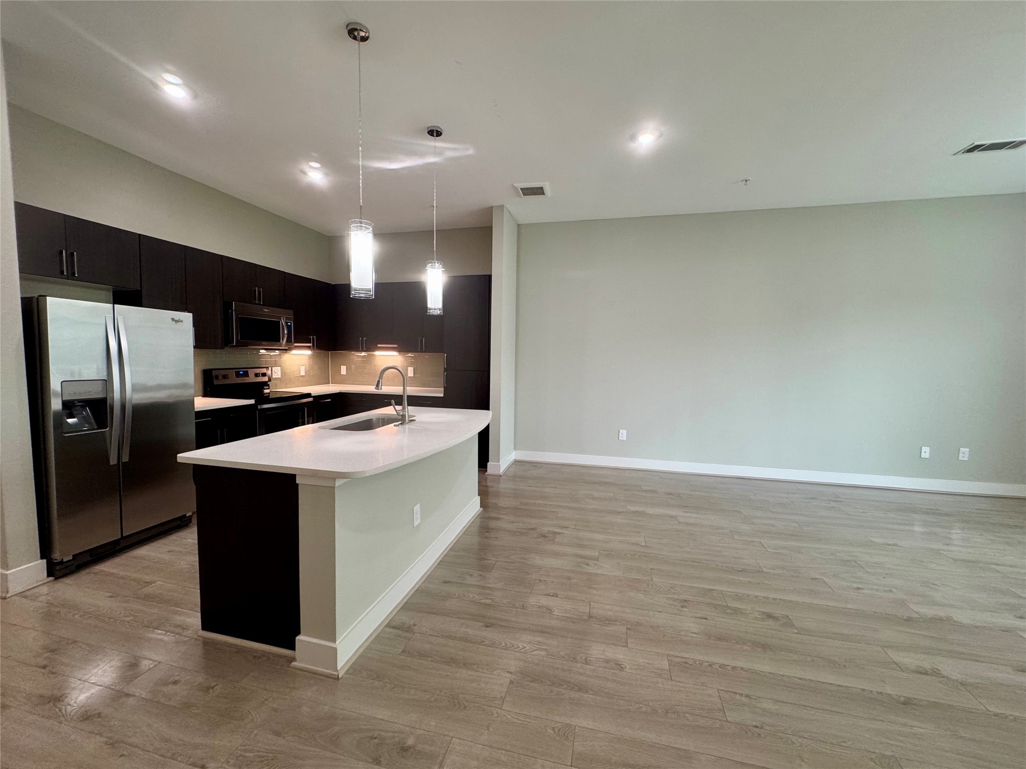 150 W Sam Houston Parkway N 280 Property Photo 1