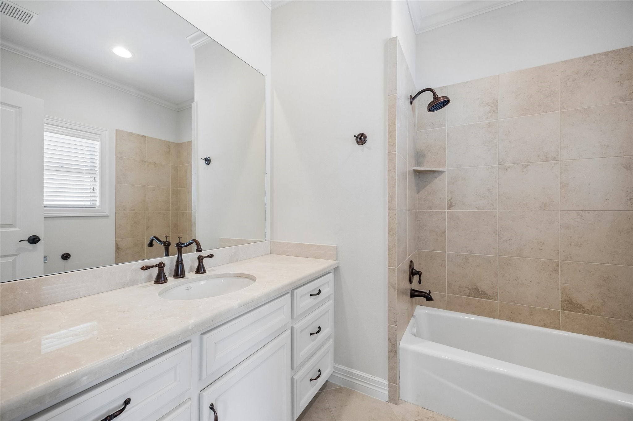 3903 Purdue Street Property Photo 29