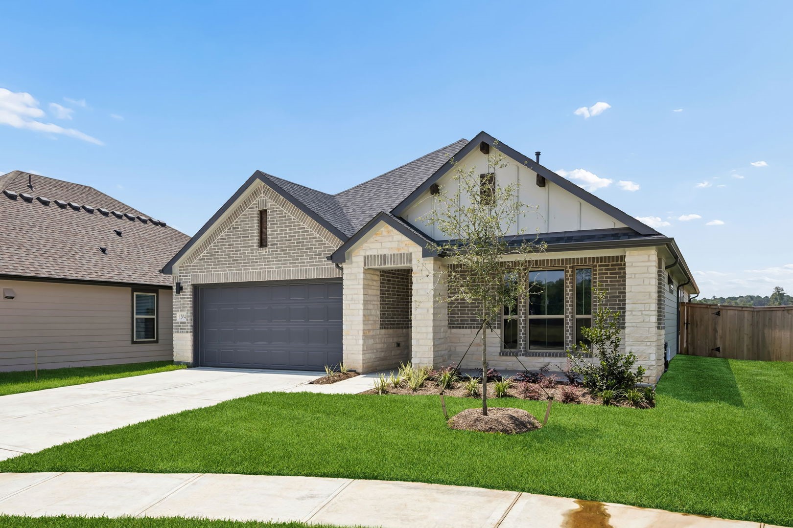 1204 Pavia Fields Drive Property Photo 2