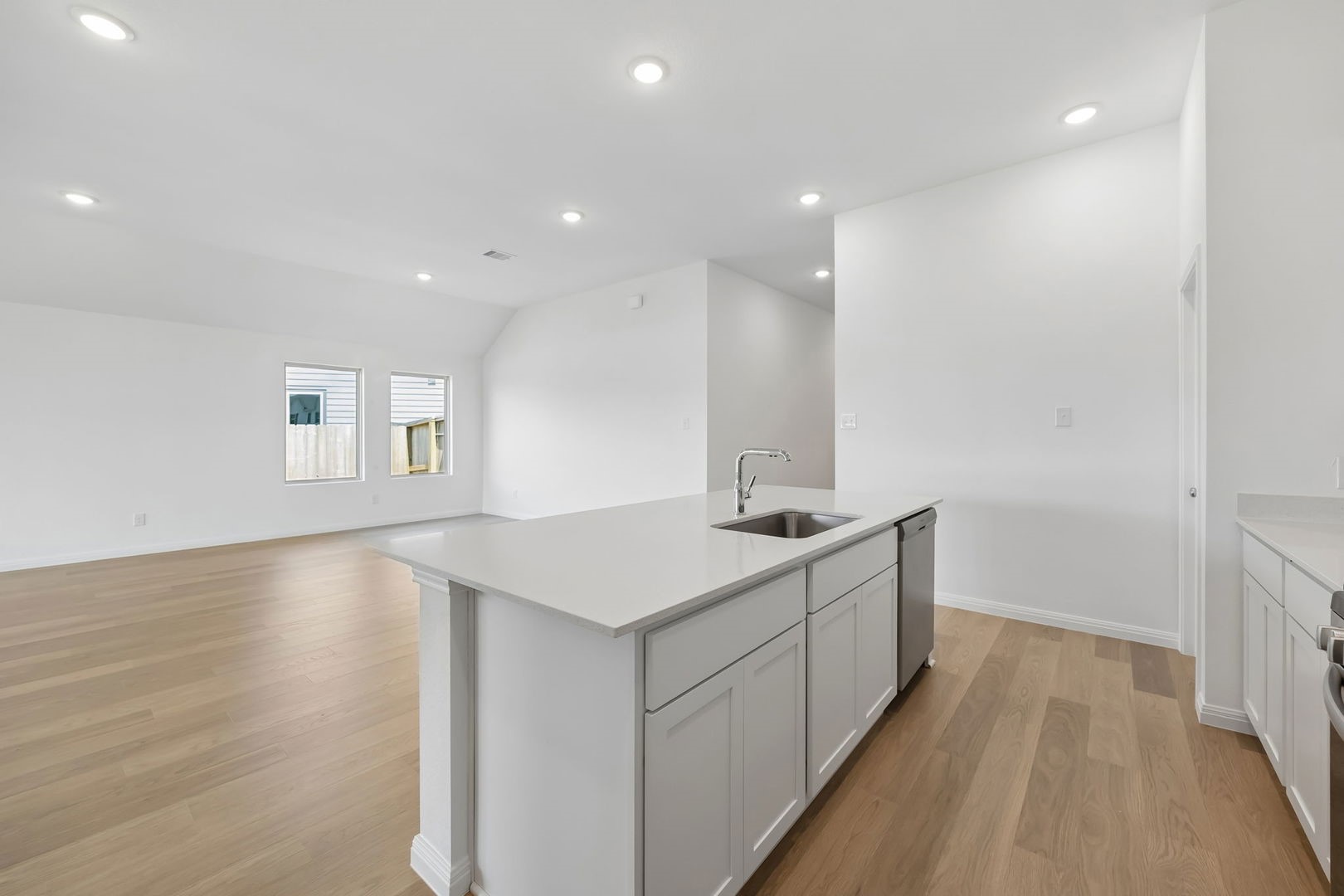 1204 Pavia Fields Drive Property Photo 6