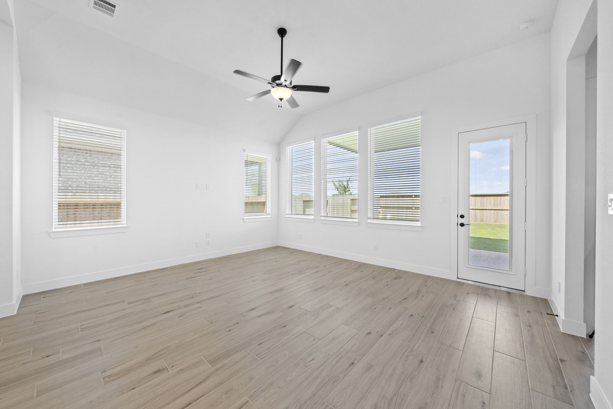 452 Dove Meadow Lane Property Photo 11